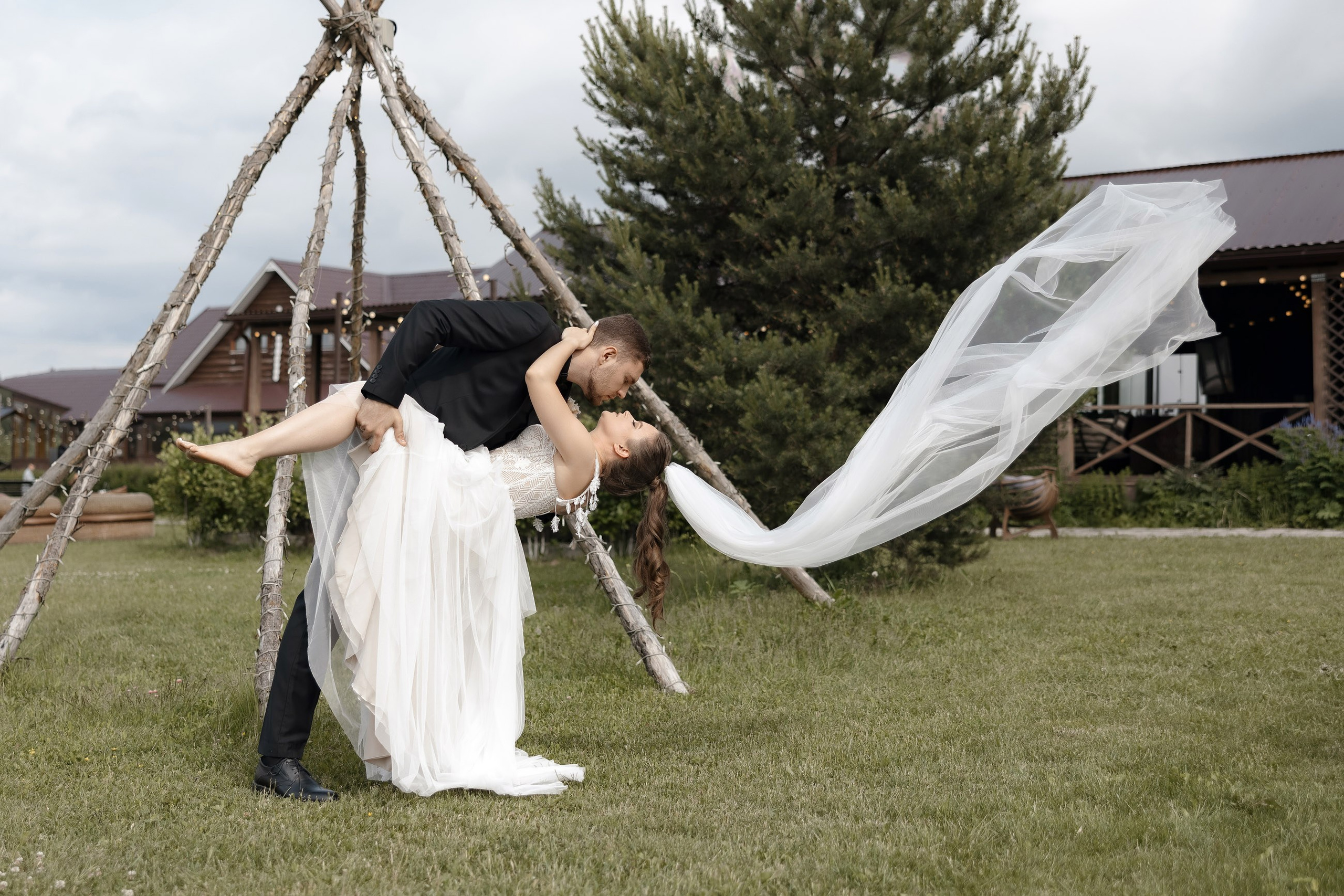 Артем и Вера. Свадебный фотограф и видеограф Юрий и Эля Дубинины