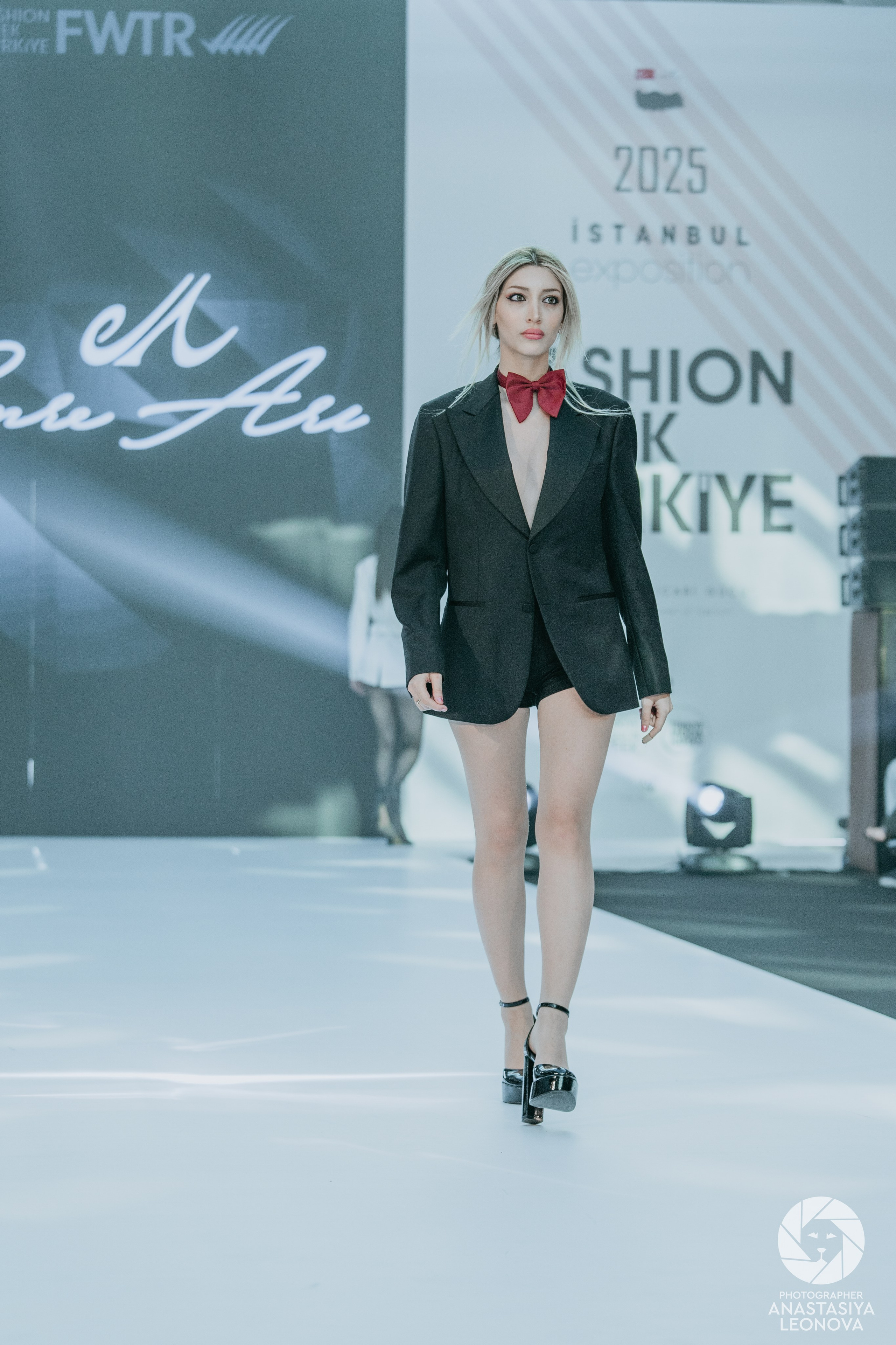Fashion Week Türkiye [spring, 2025]. Anastasia Leonowa