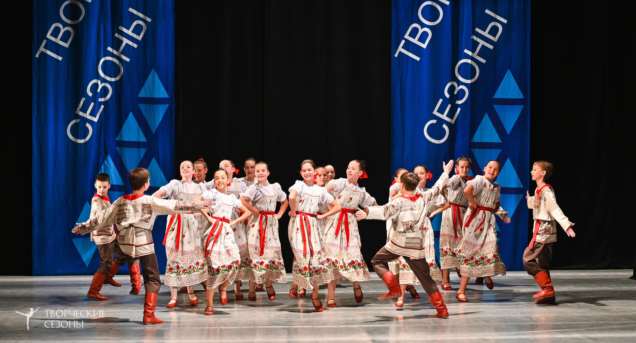 22.11.2025 IV Всероссийский хореографический фестиваль «Россия танцует на Волге». Медиастудия Фото Концепт
