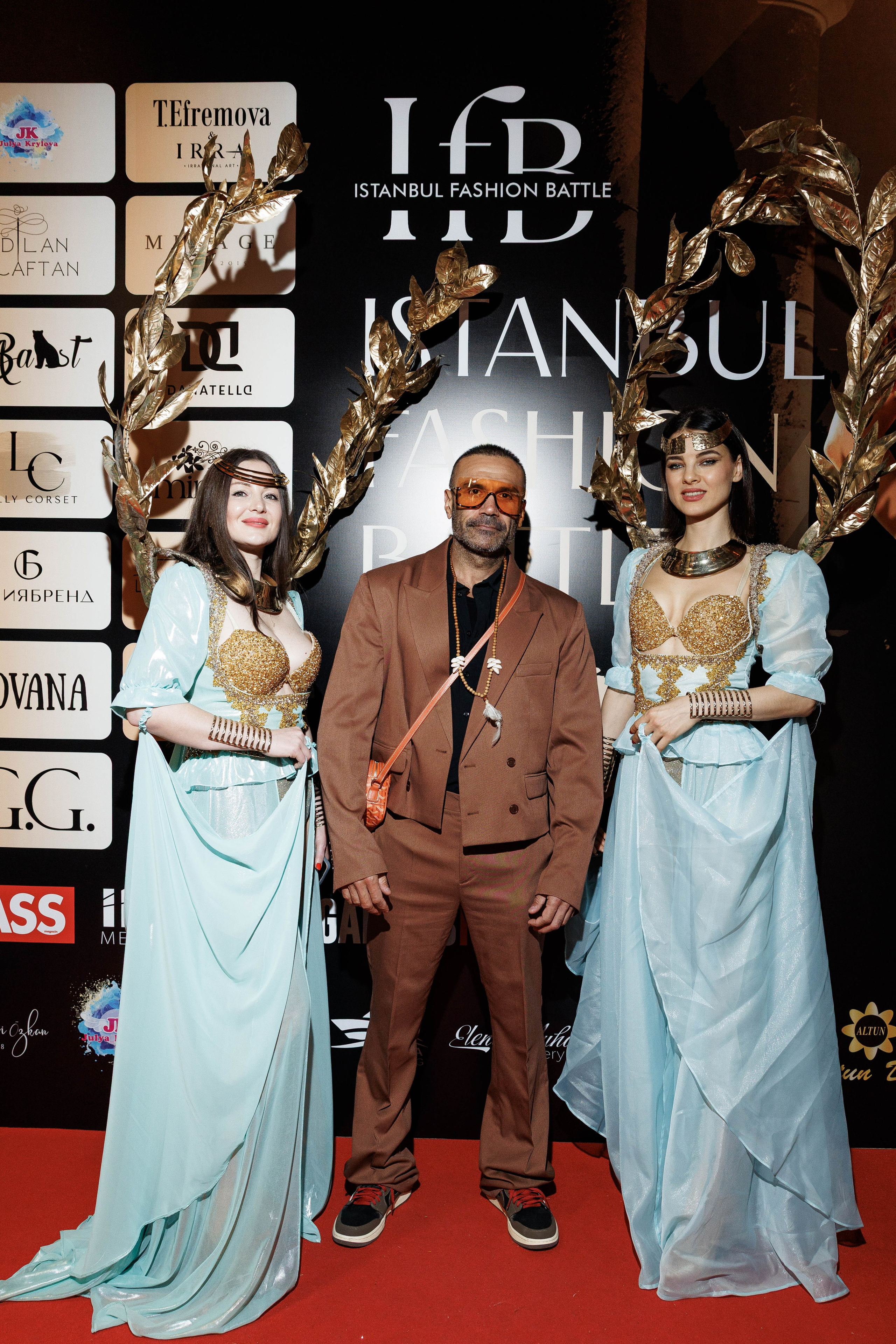 IFB-показ. About