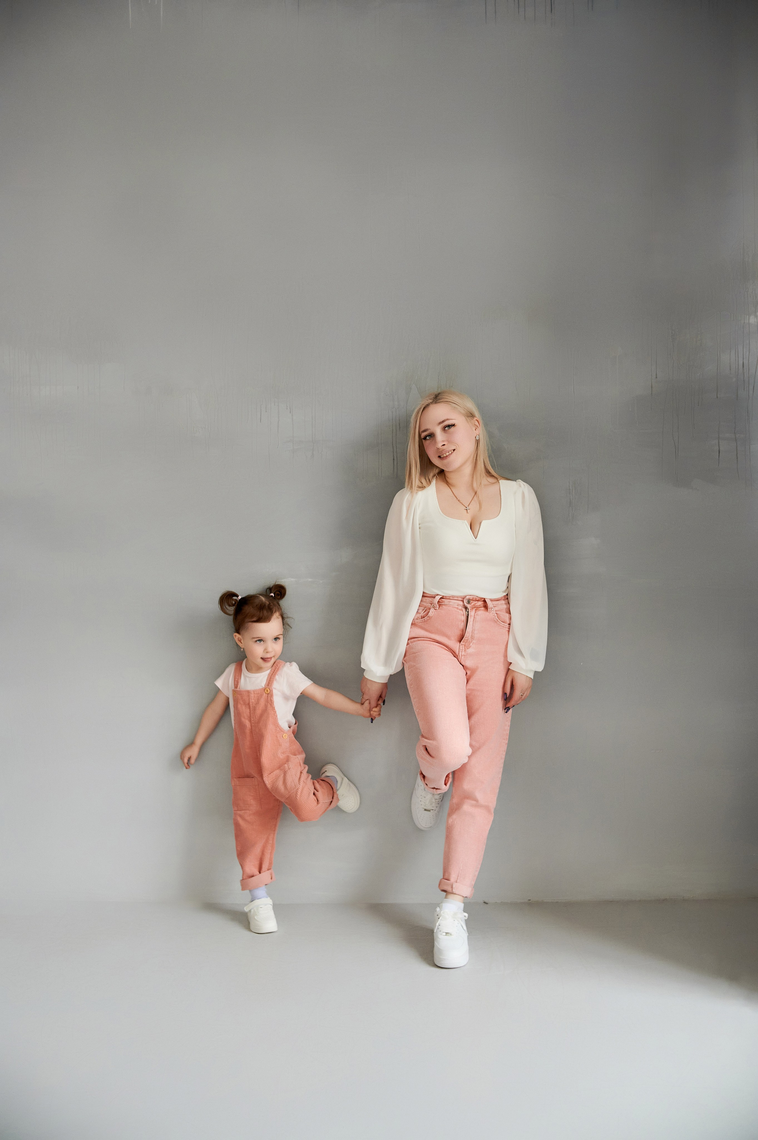 В студии. Семейный и детский фотограф в г. Ногинске Ангелина Хасанова