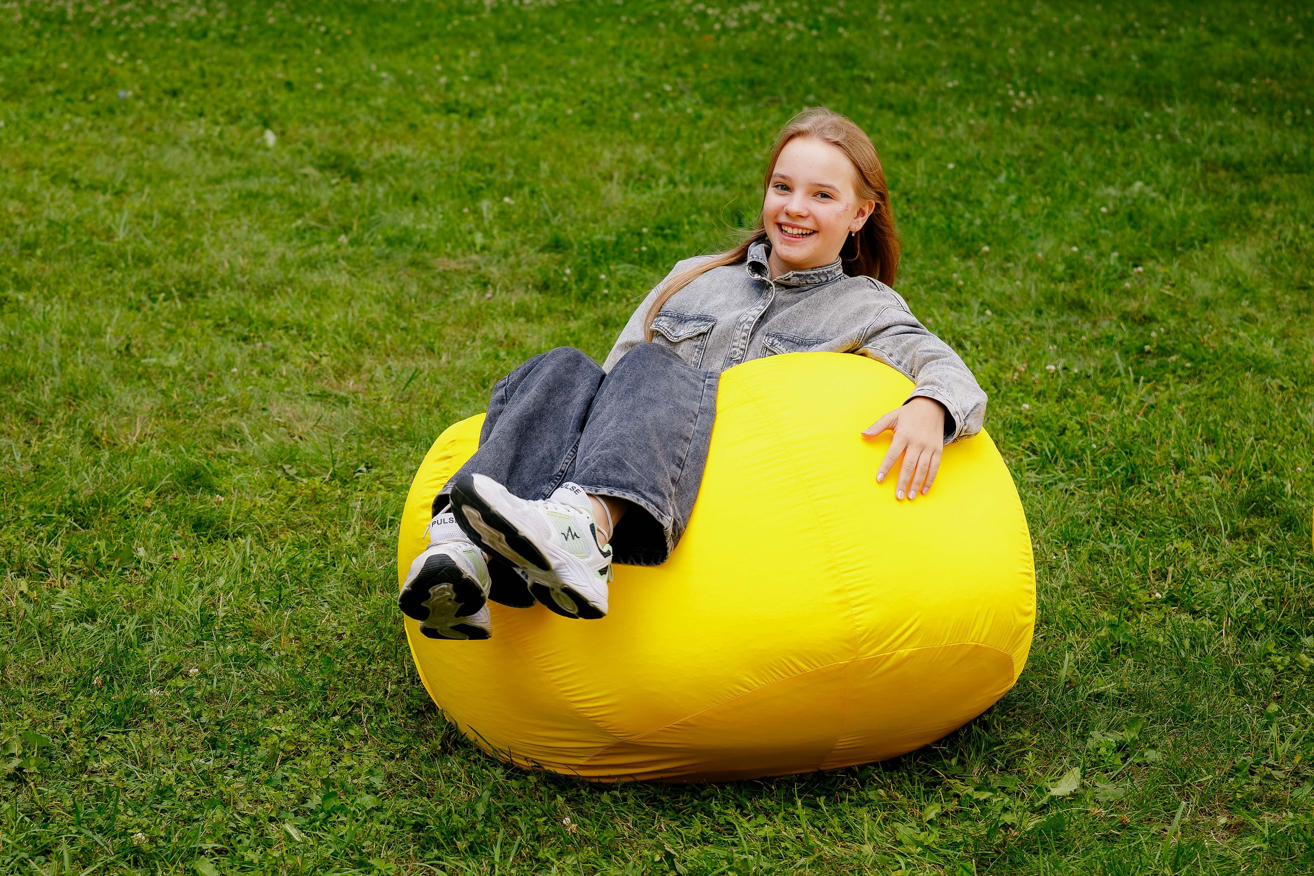 Фоторепортаж: стенд Яндекс Образования на ITMO Family Day 2024. Репортажный фотограф Москва Сергей Мирошников