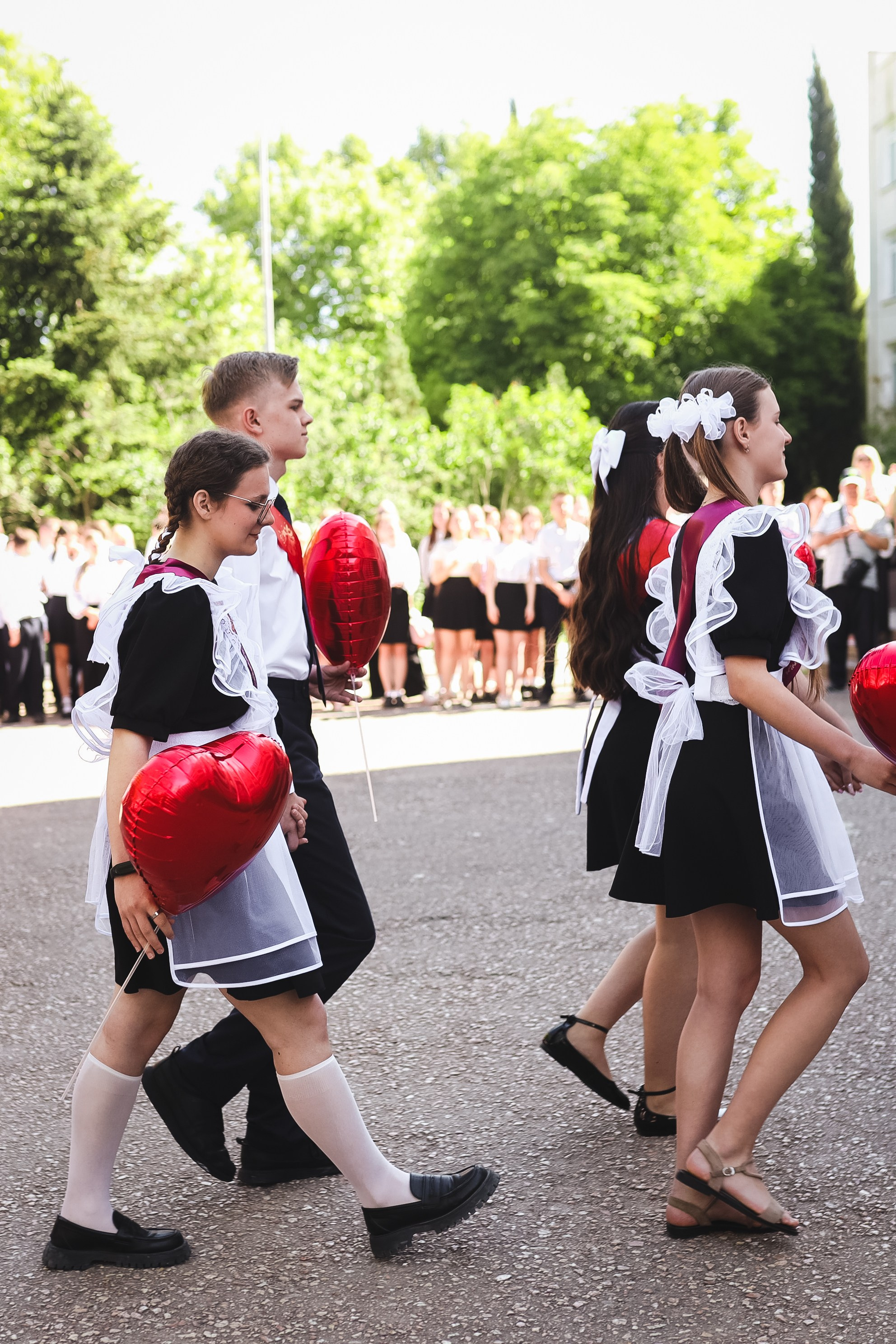 Последний звонок, фотосъемка в Севастополе. Фотограф в Севастополе и в Крыму
