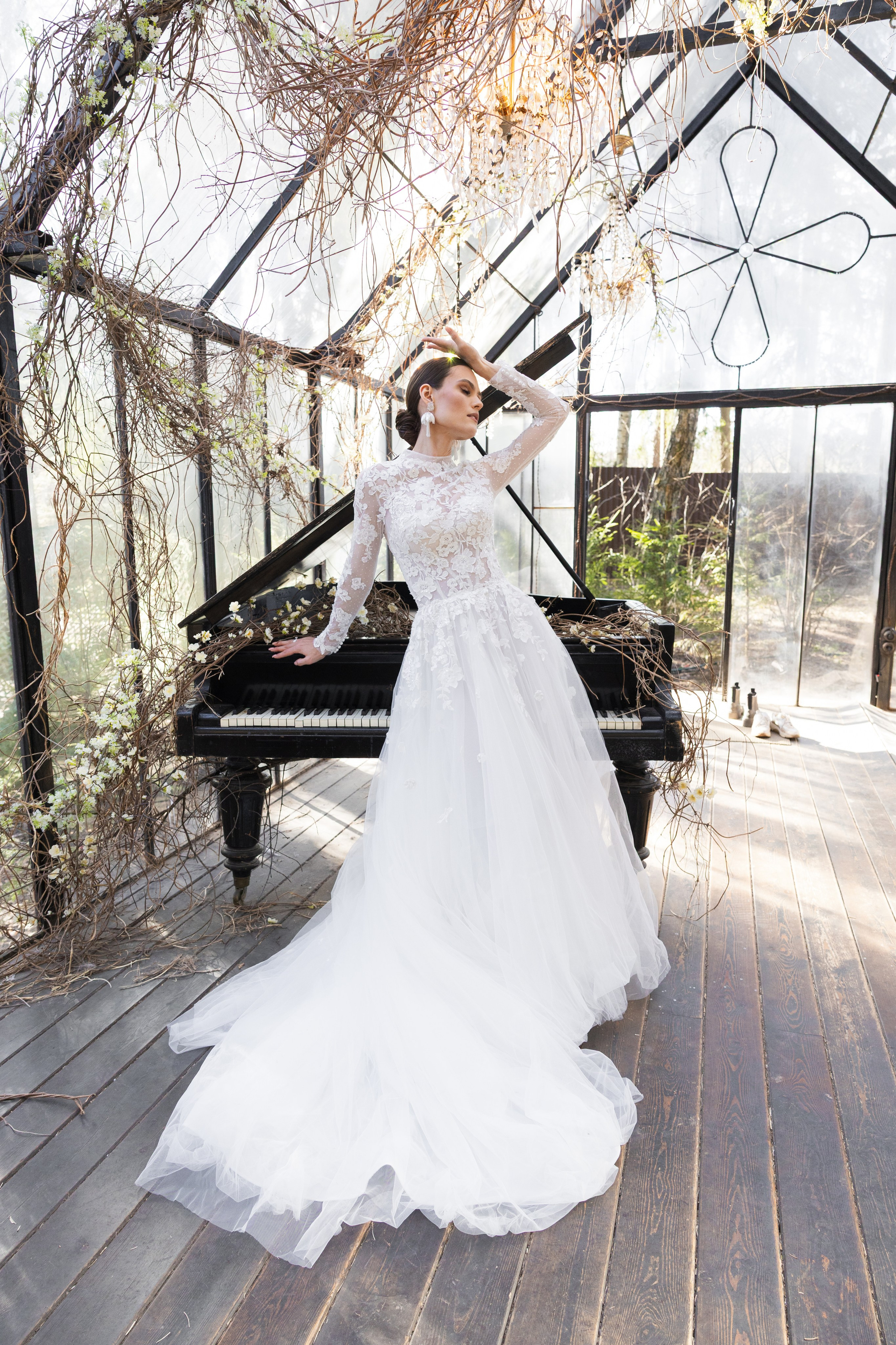 Серафима и Алексей в оранжерее. Свадебный и портретный фотограф в Москве Мария Кравченко