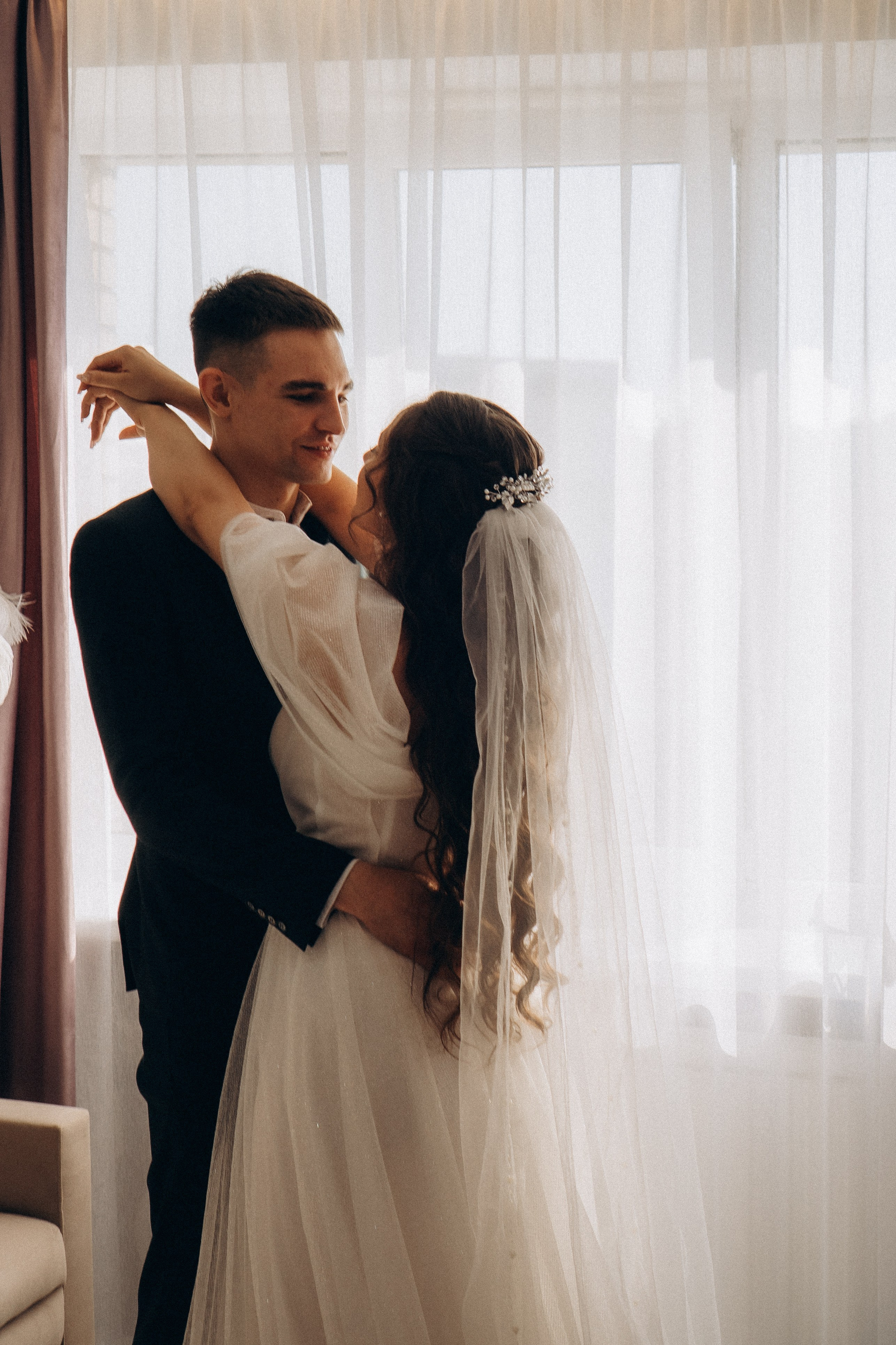 СВАДЕБНАЯ СЬЕМК В ПАРКЕ 300-ЛЕТИЯ. Профессиональный фотограф, Санкт-Петербург — Виктория Богомолова