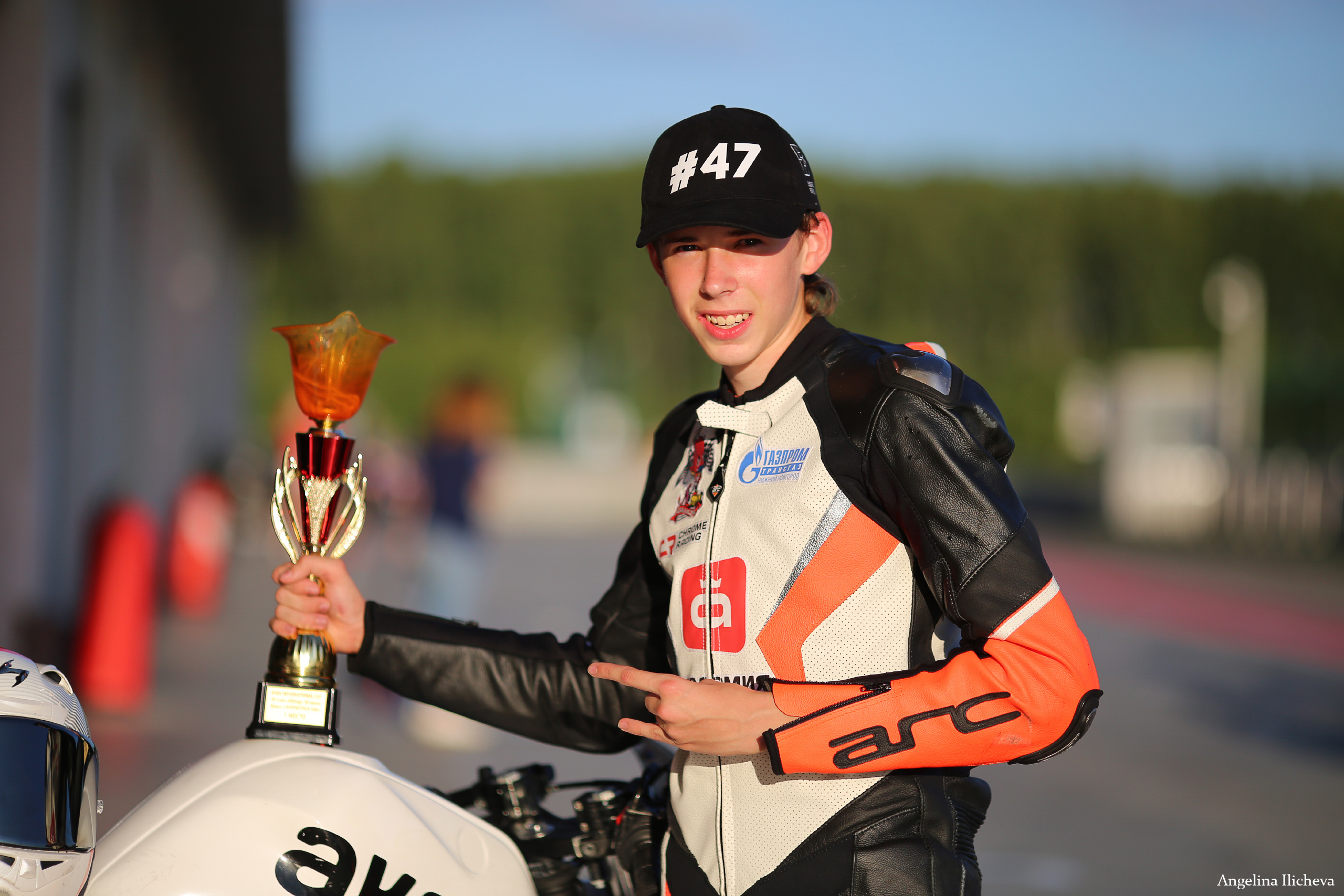 Photographing motorcycles, motorcycling, photos of motorcycles, racing. Reportage photographer in Nizhny Novgorod and Moscow angelina Ilyichev