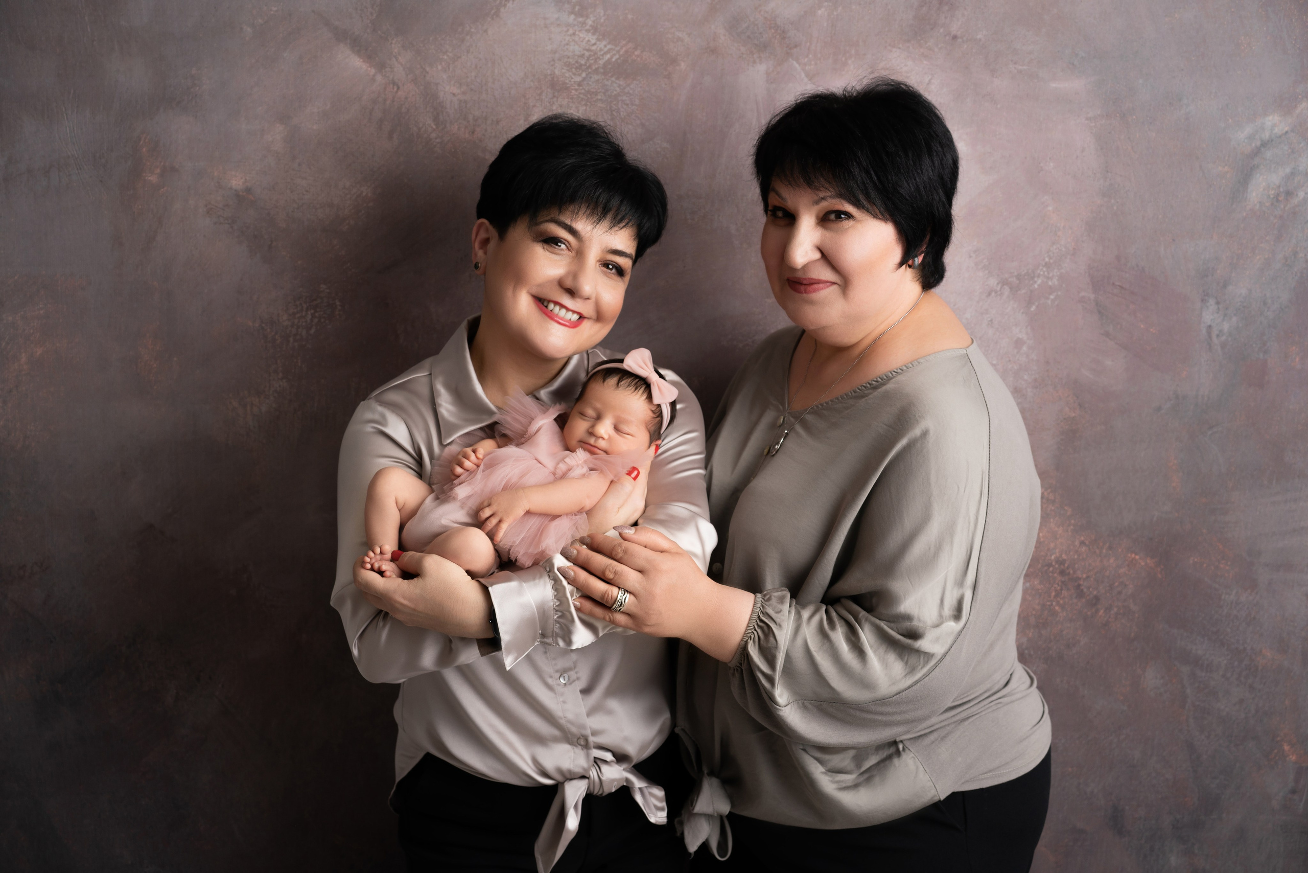 Семейные фотосессии с новорожденными | Трогательные кадры малышей и их близких в Москве и МО. Фотосессия новорожденных в Москве и Московской области | Профессиональный фотограф newborn — Татьяна Иванова