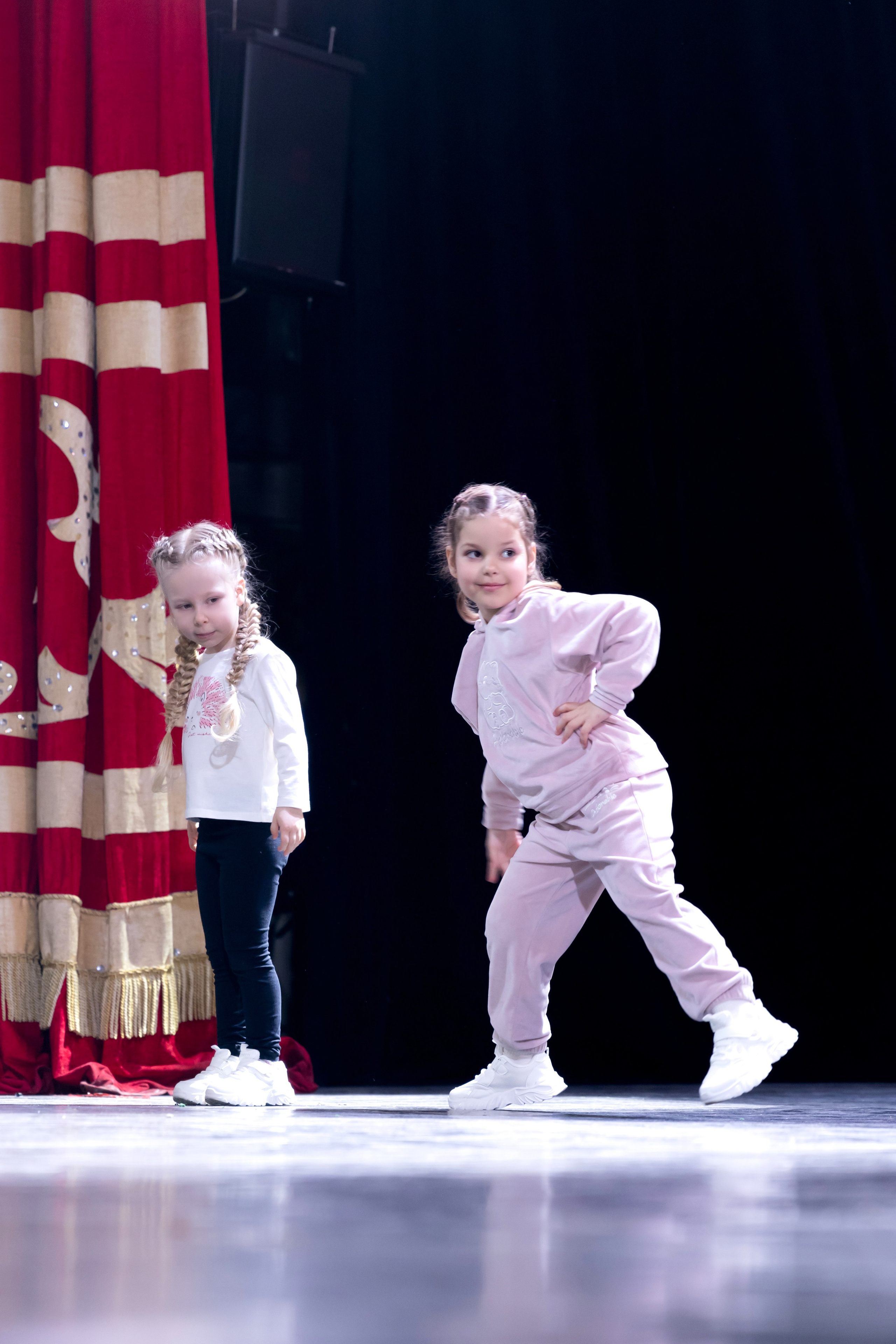 TODES Центр Краснодар Прогон Отчетного концерта Закулисье. Фотограф и Видеограф в Краснодаре Юлия Солодченко