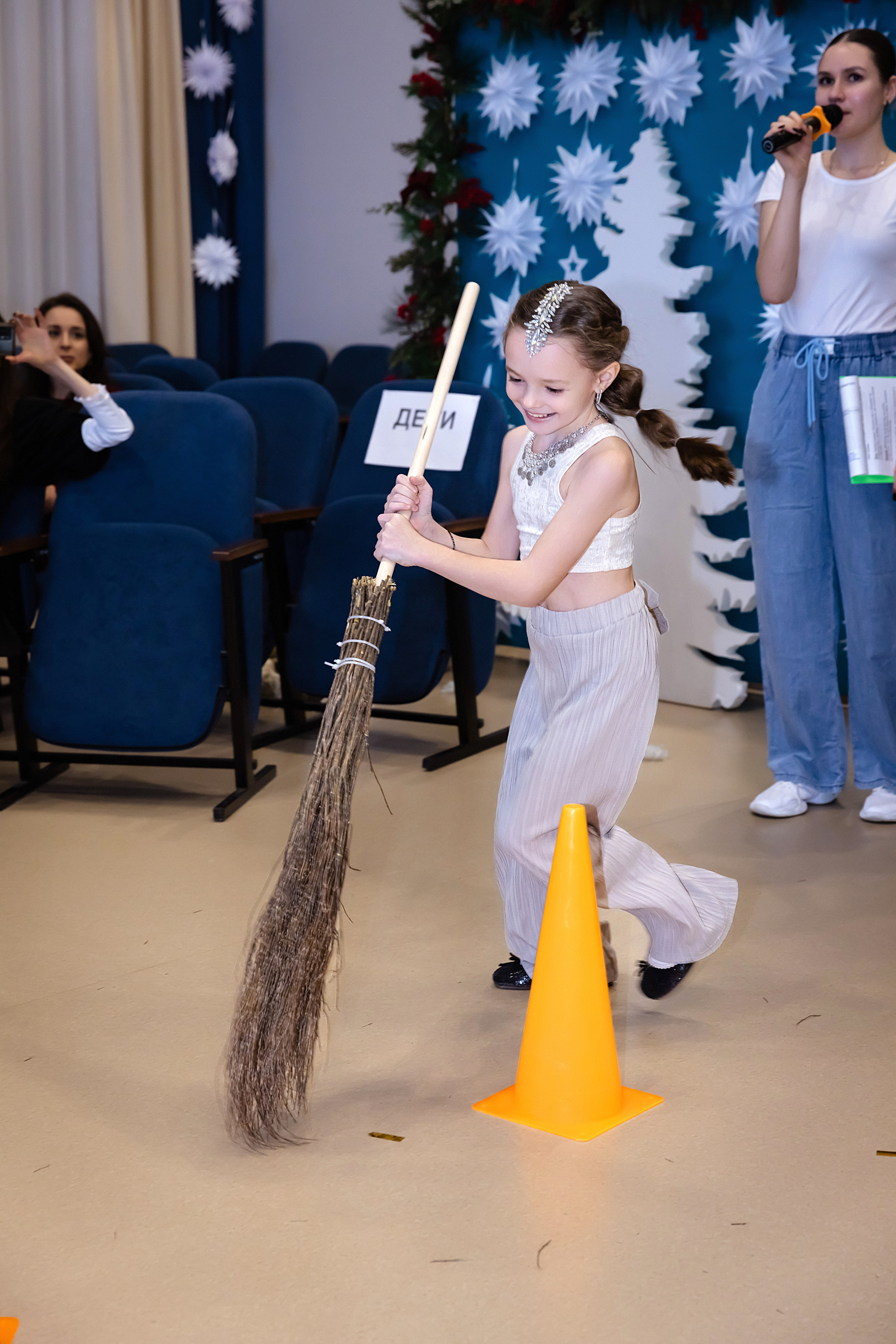 Новогодний праздник 1 В класс! Гимназия № 23. Фотограф и Видеограф в Краснодаре Юлия Солодченко