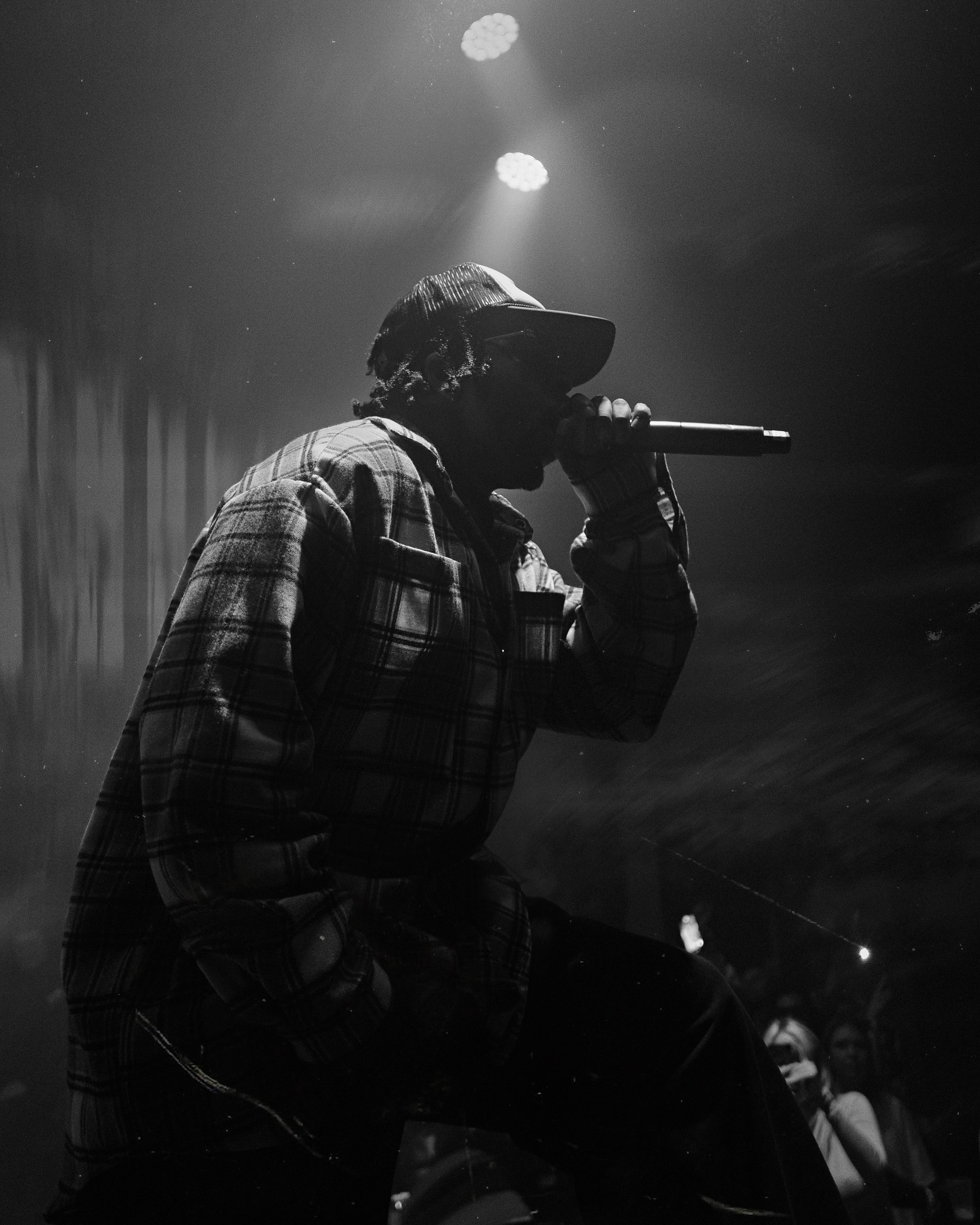 Azizi Gibson. NOIZOMAX Художественный фотограф в Дубай