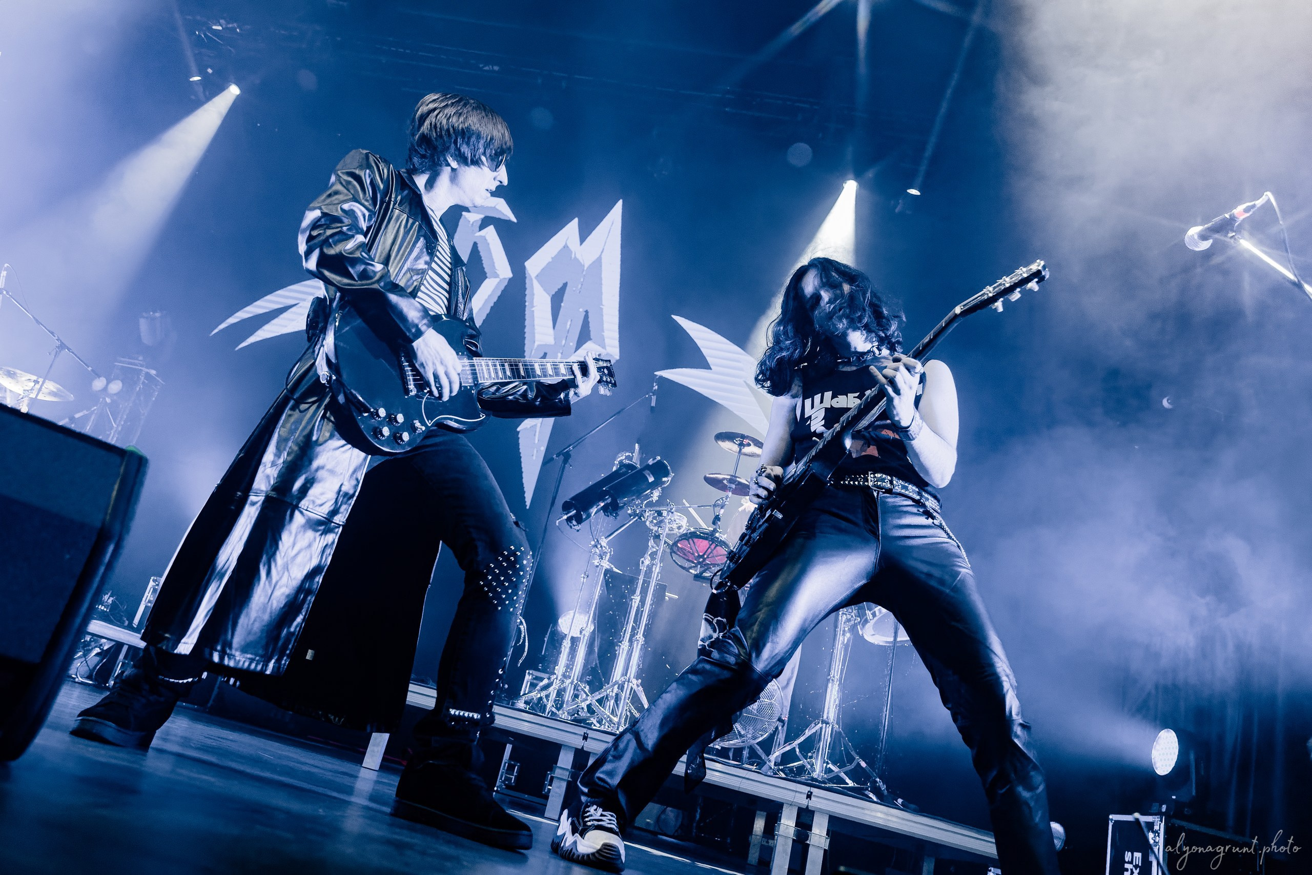 Багровый Фантомас, фоторепортаж, СПб, BASE, 14.12.2025. Алена Адрианова: фотограф в Санкт-Петербурге