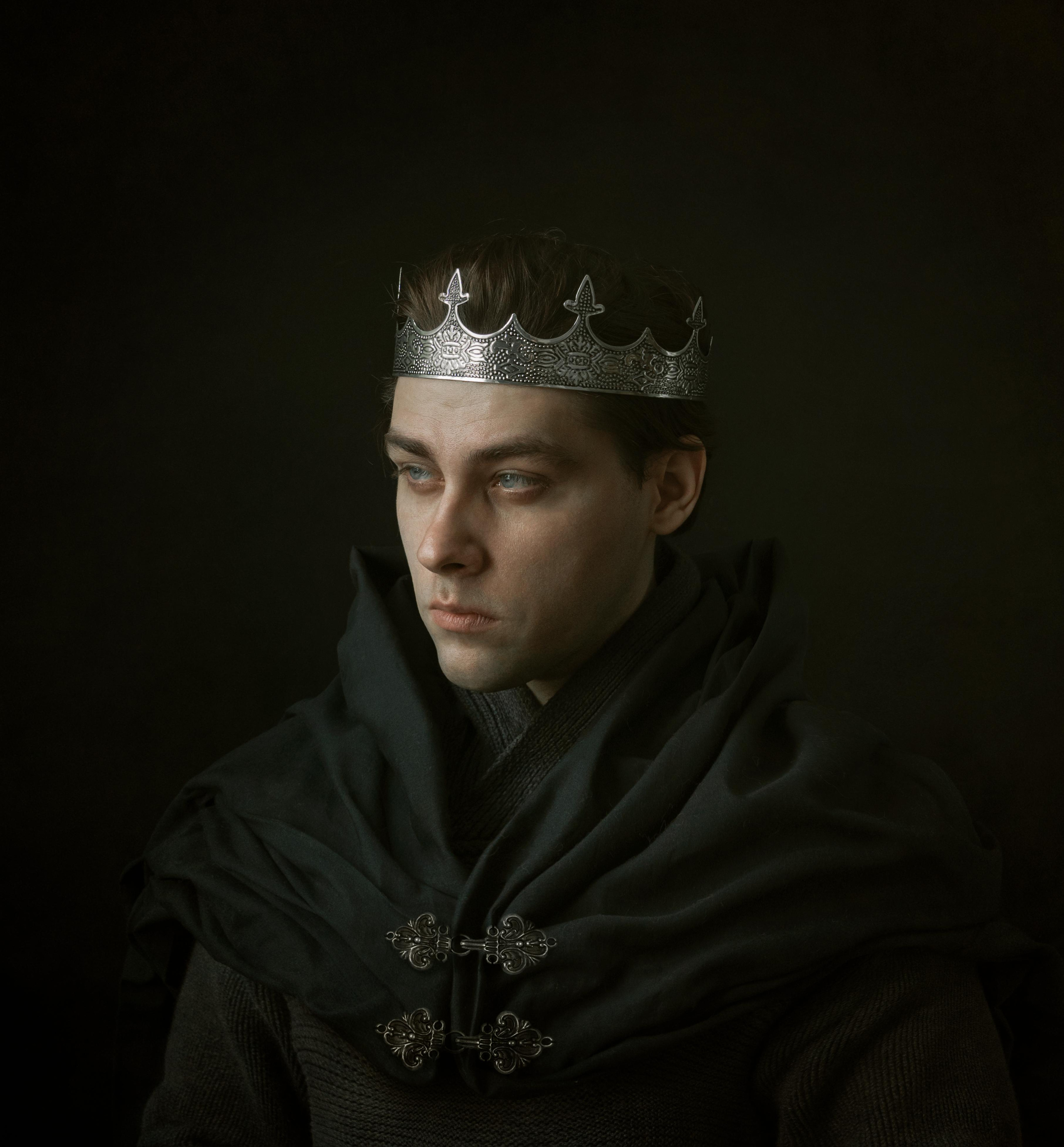 На фоне. Сказочная галерея Юлии Горбуновой