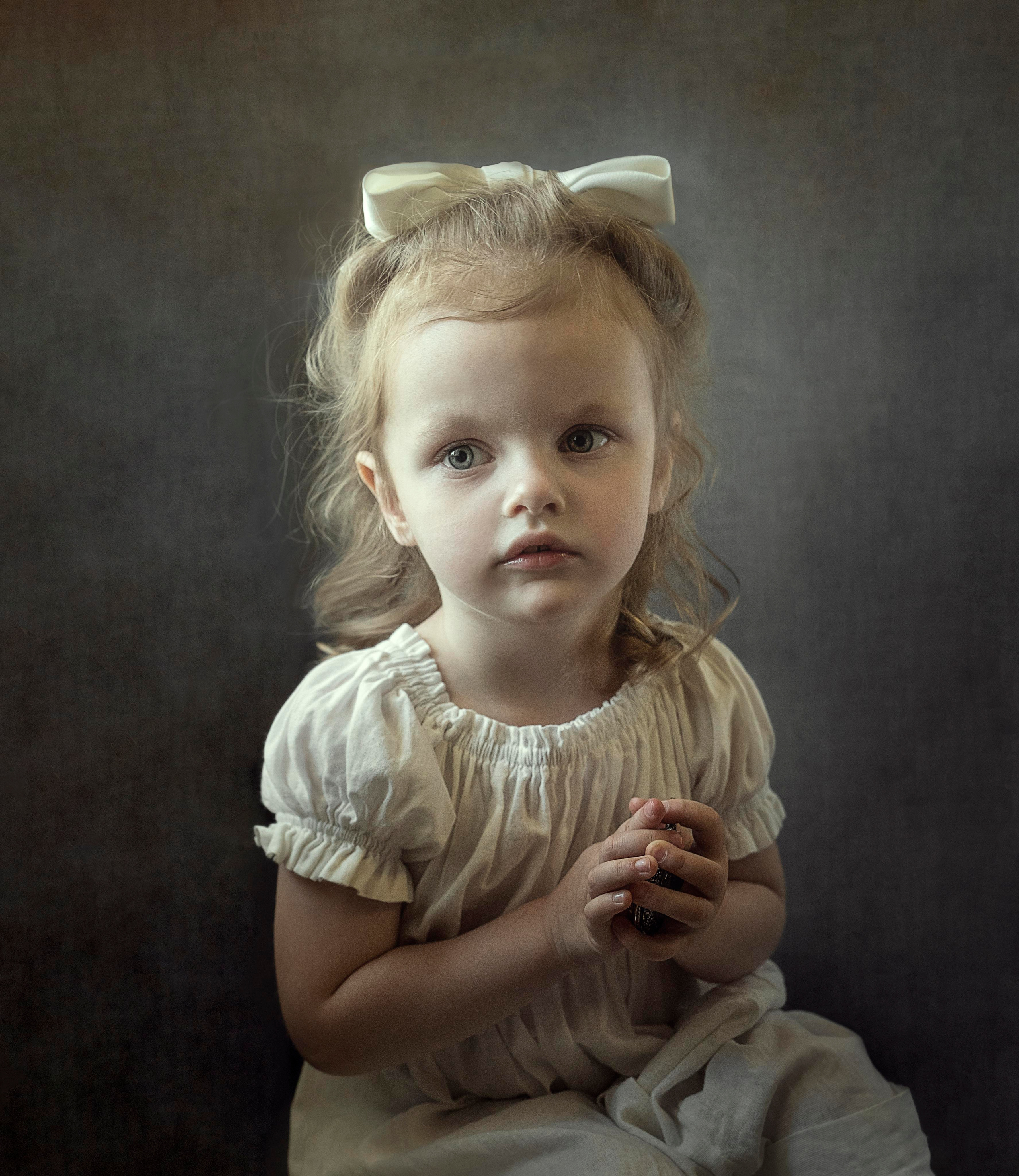 На фоне. Сказочная галерея Юлии Горбуновой