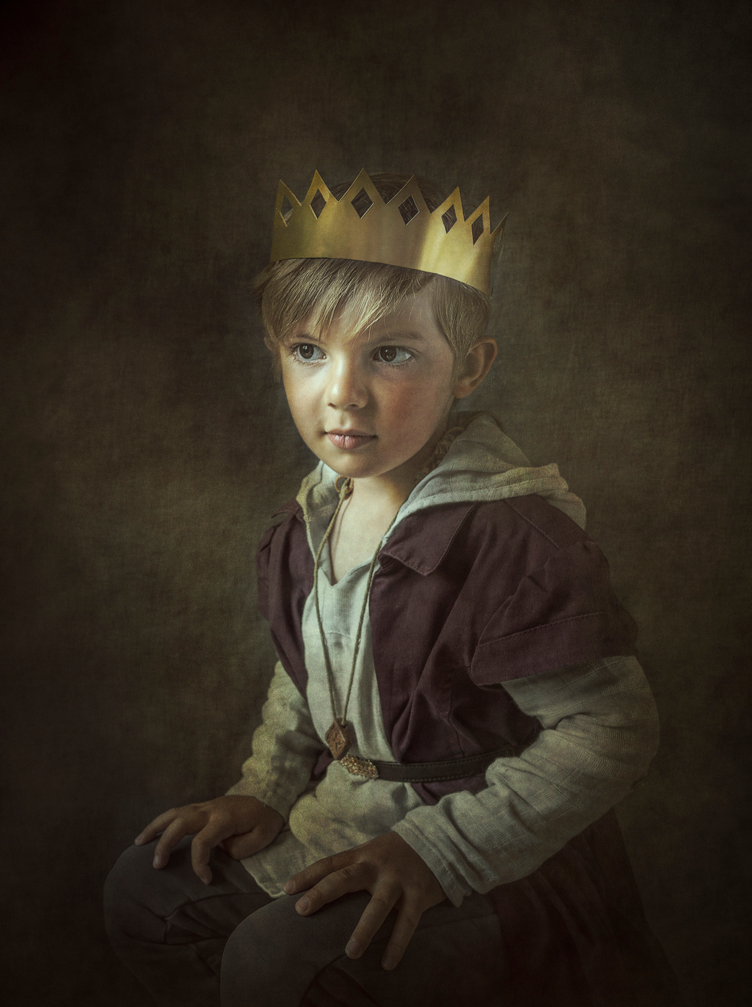 На фоне. Сказочная галерея Юлии Горбуновой