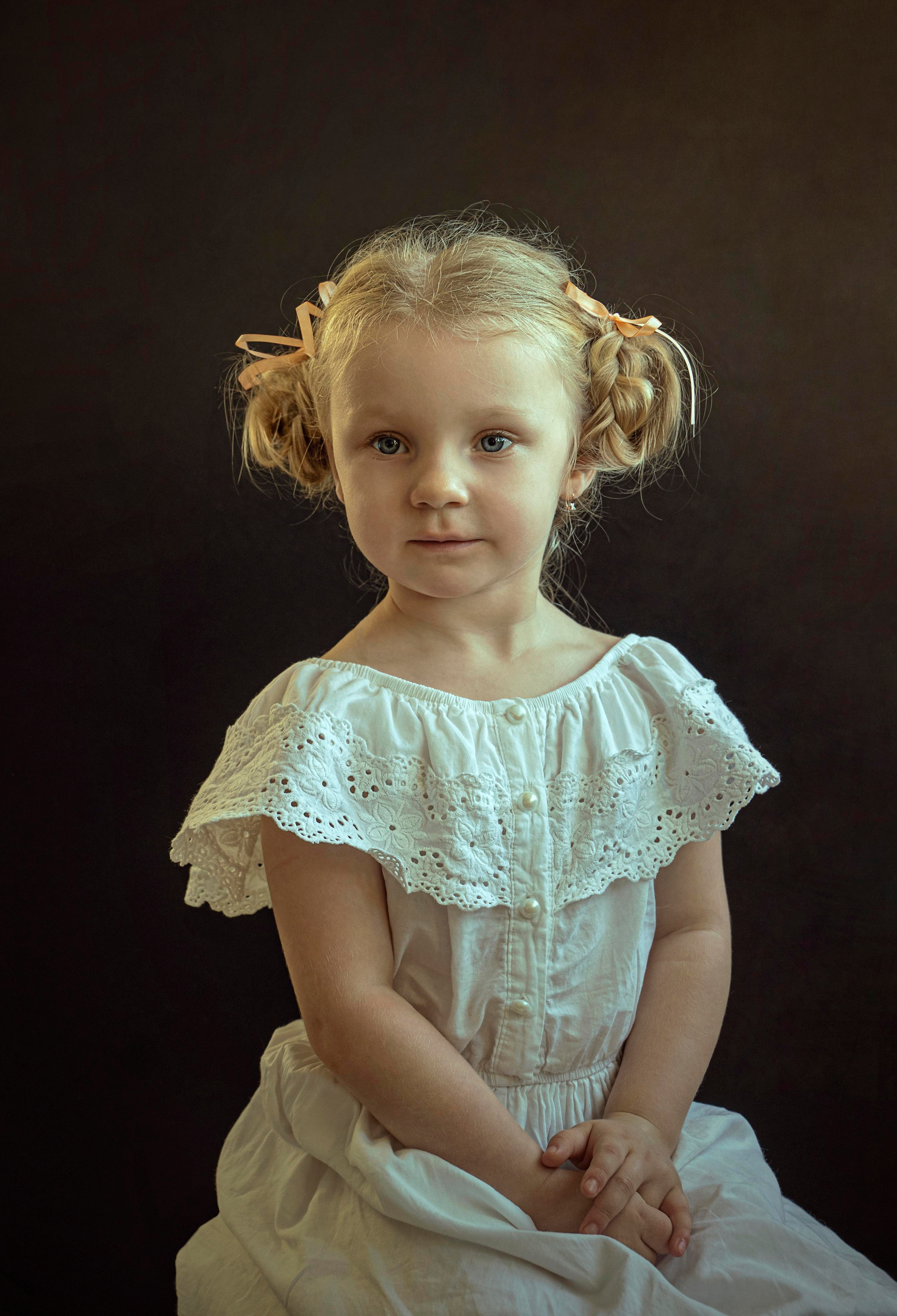 На фоне. Сказочная галерея Юлии Горбуновой