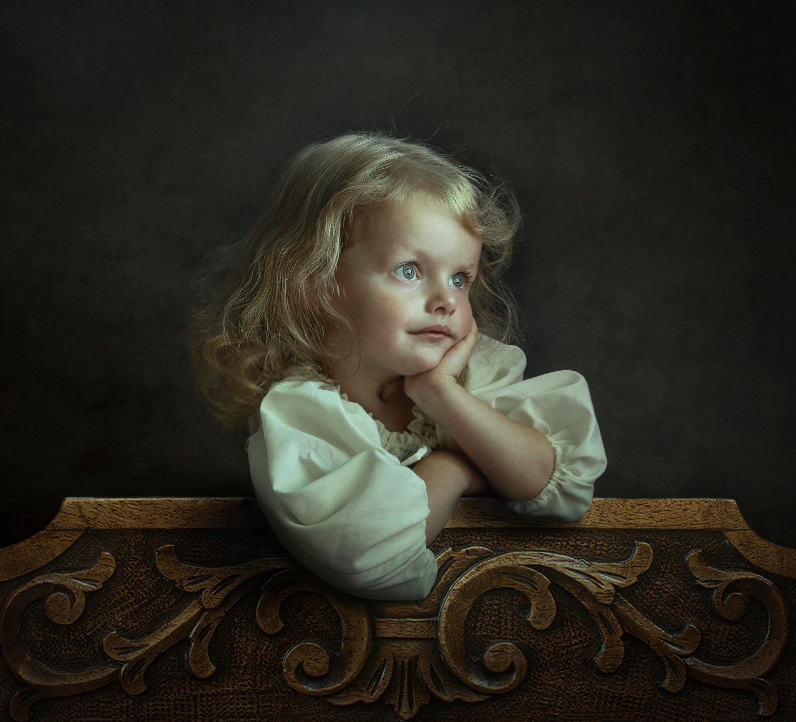 На фоне. Сказочная галерея Юлии Горбуновой