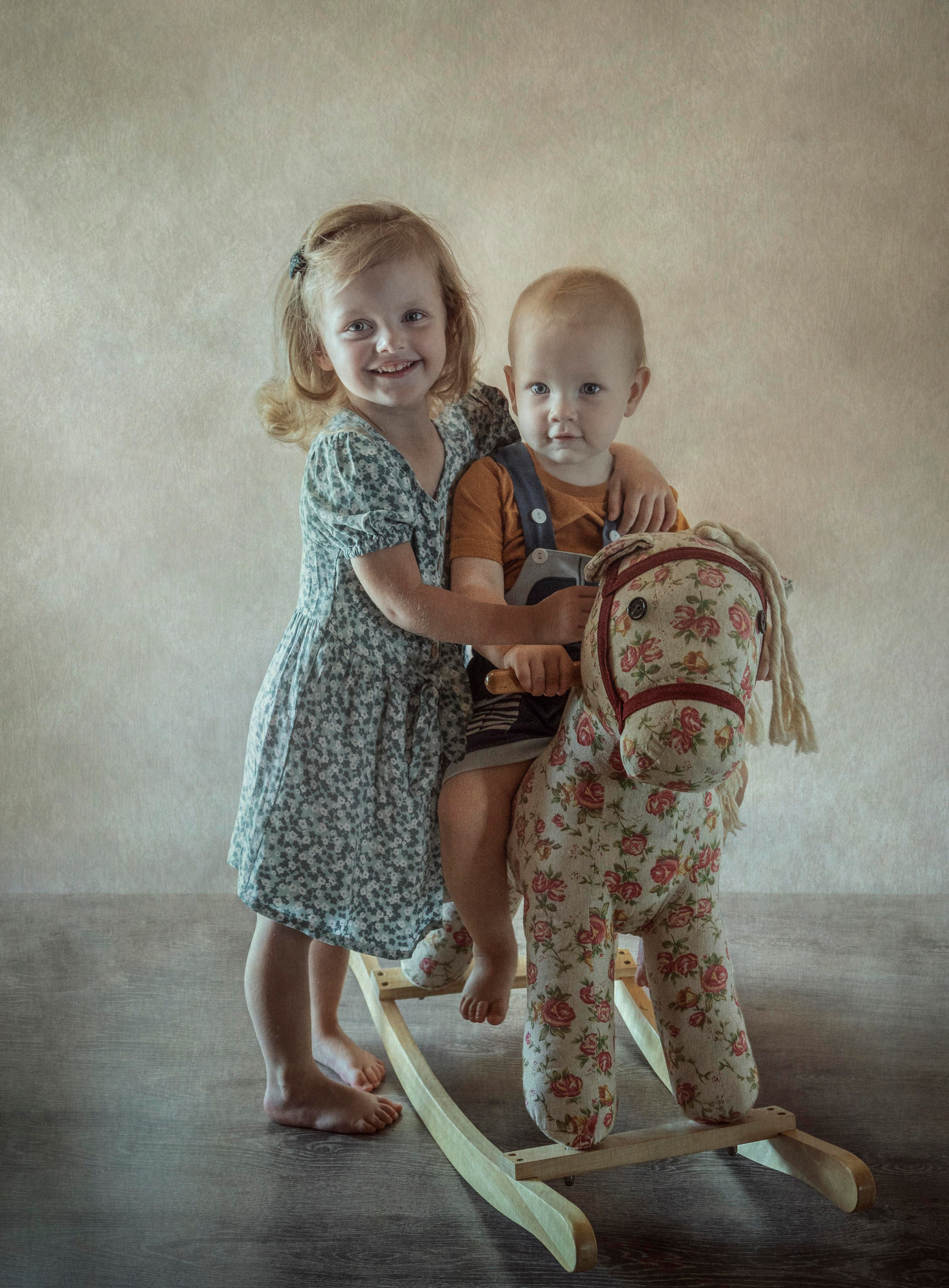 На фоне. Сказочная галерея Юлии Горбуновой