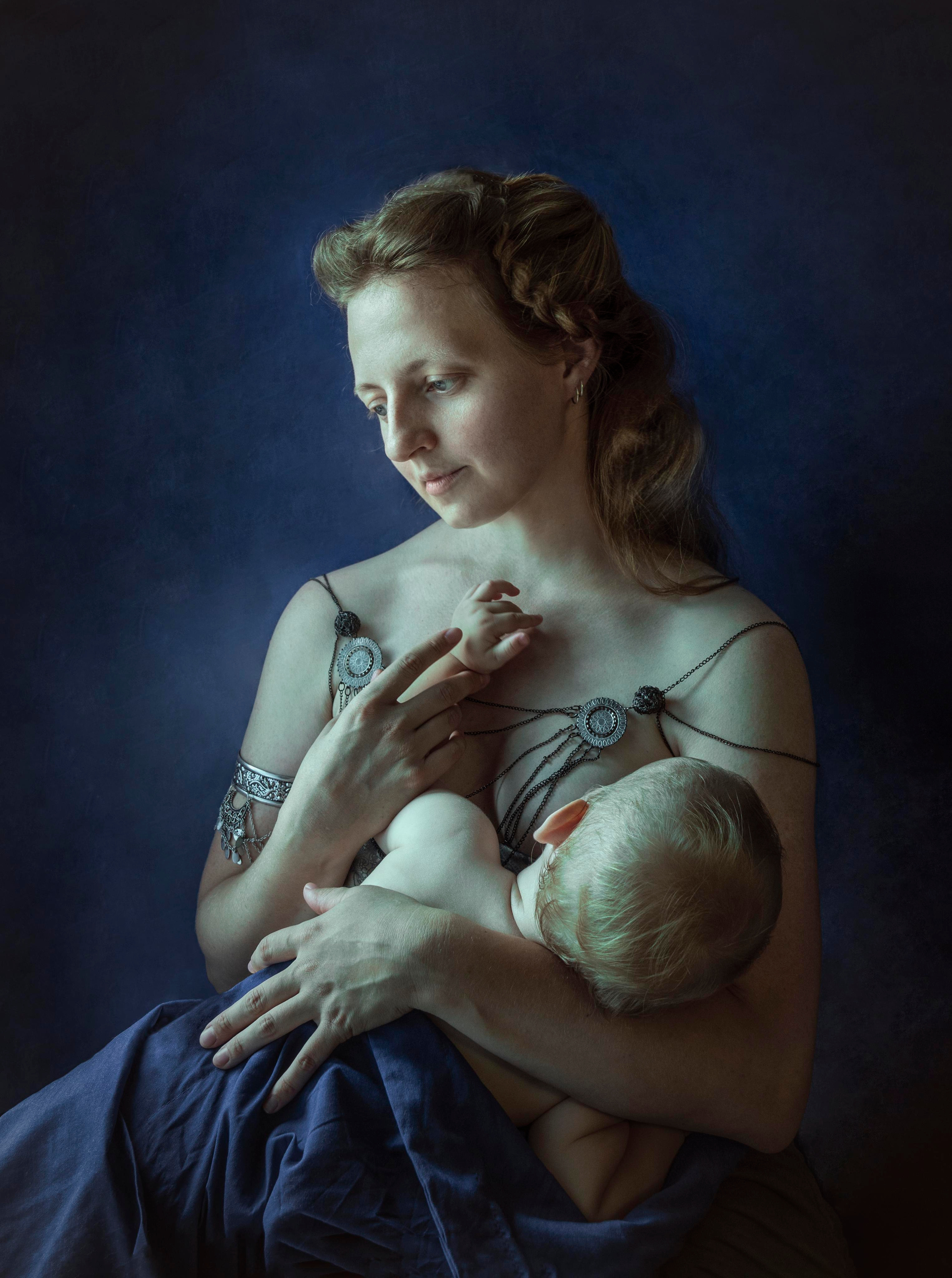 На фоне. Сказочная галерея Юлии Горбуновой