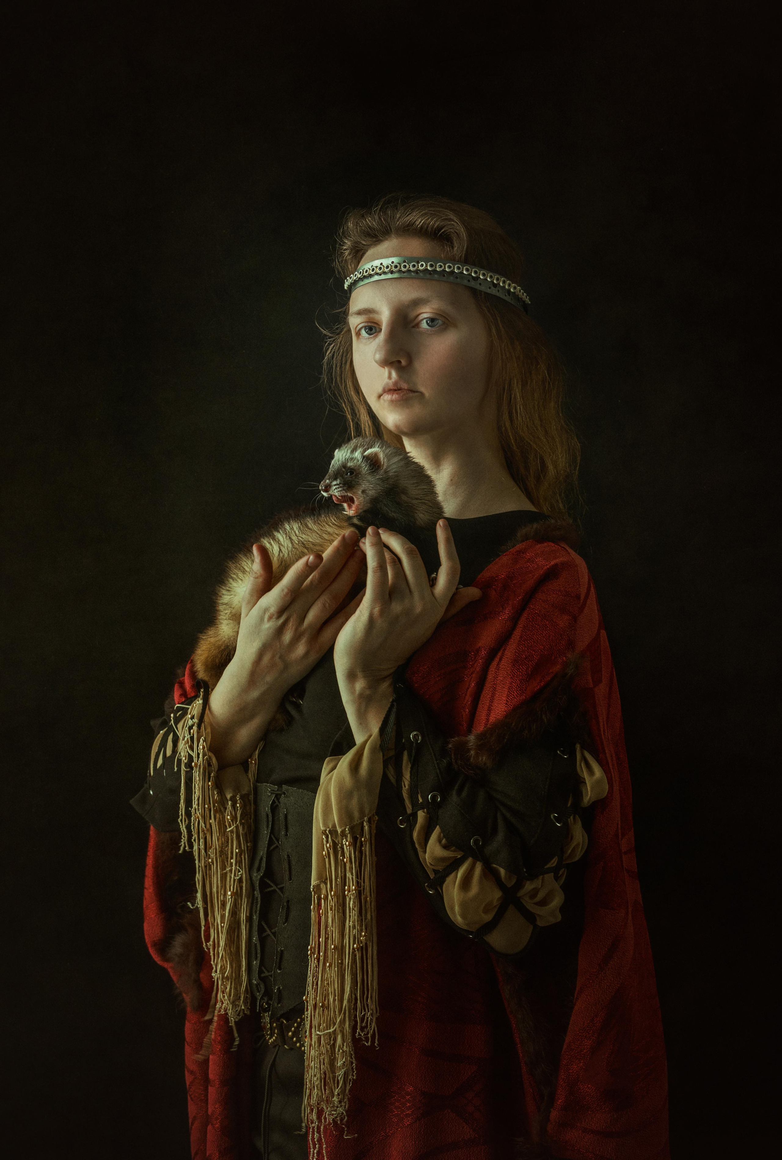 На фоне. Сказочная галерея Юлии Горбуновой