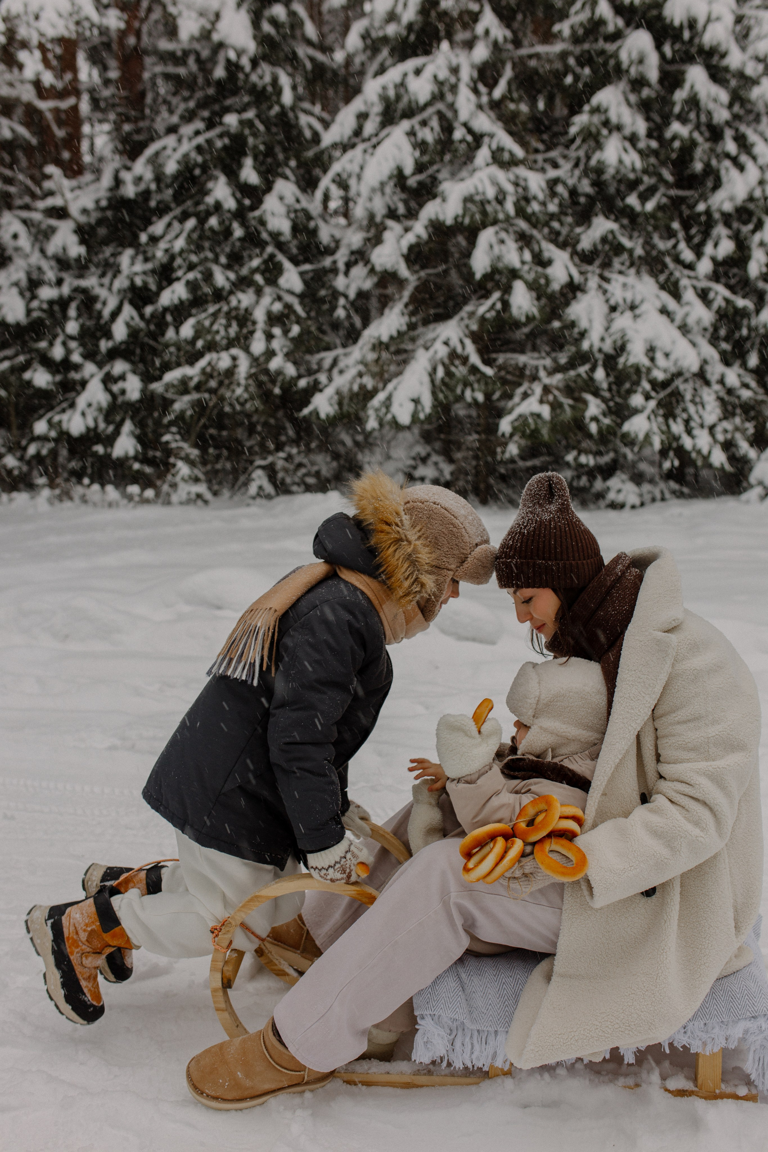 Алёна, Лёша и Миша. Семейный фотограф Тихвин, Санкт-Петербург и ЛО