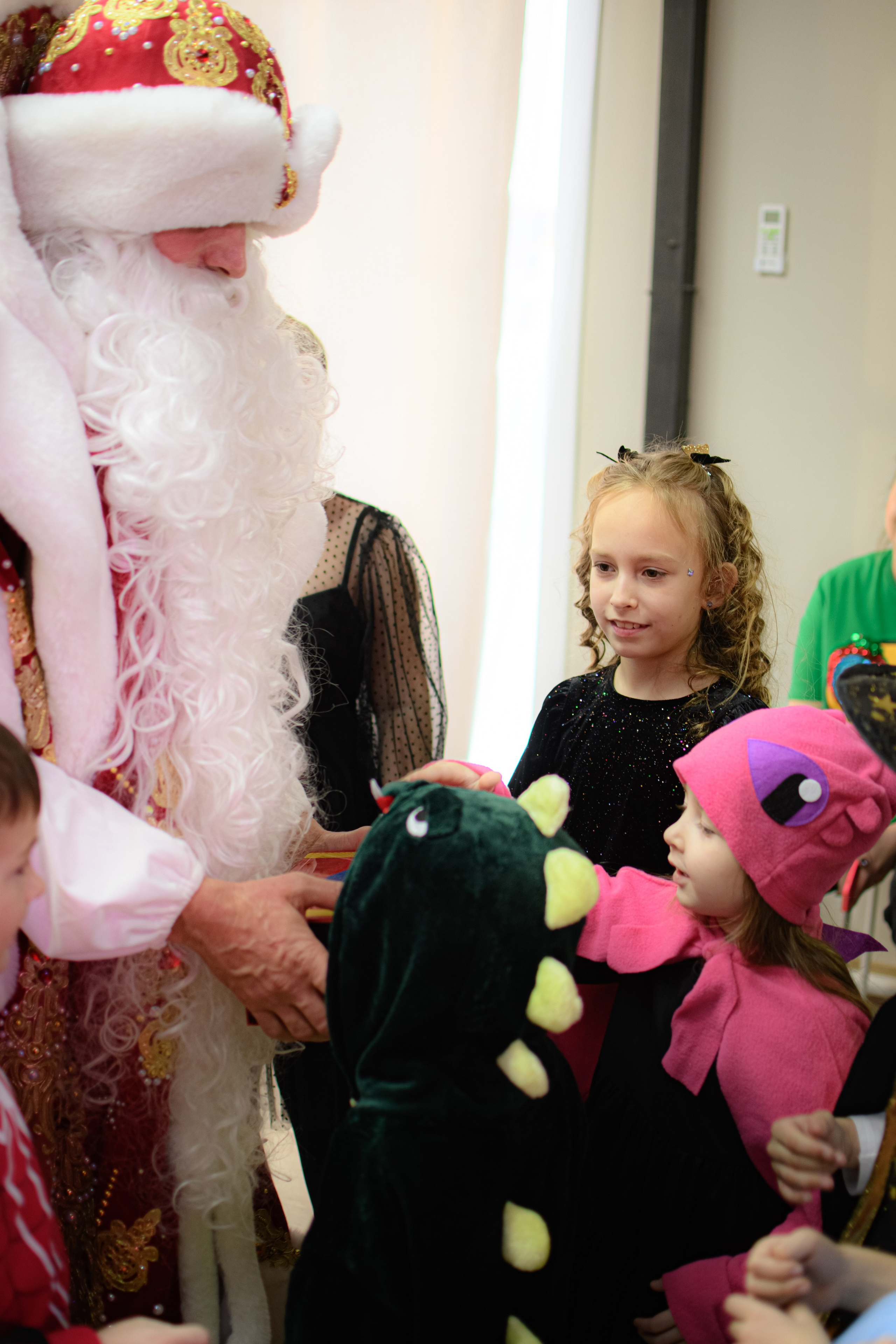 HAPPY NEW YEAR. Photokarish