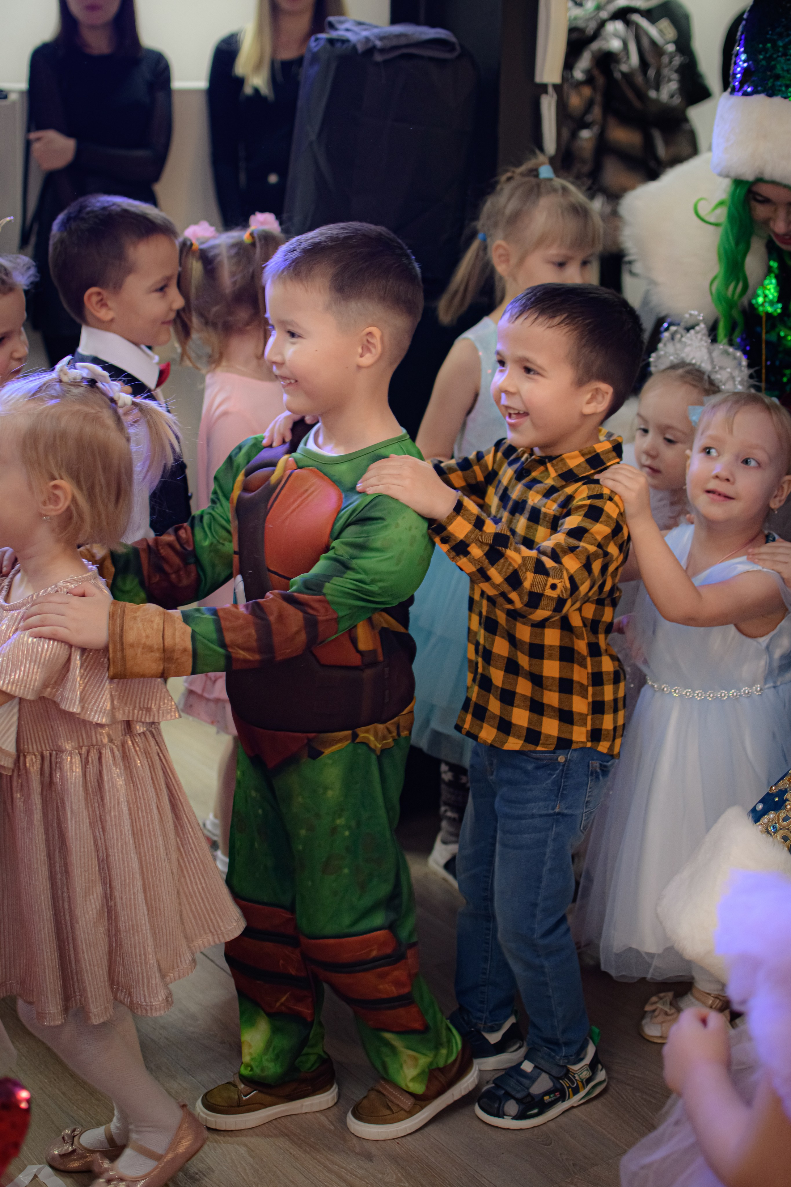 HAPPY NEW YEAR. Photokarish