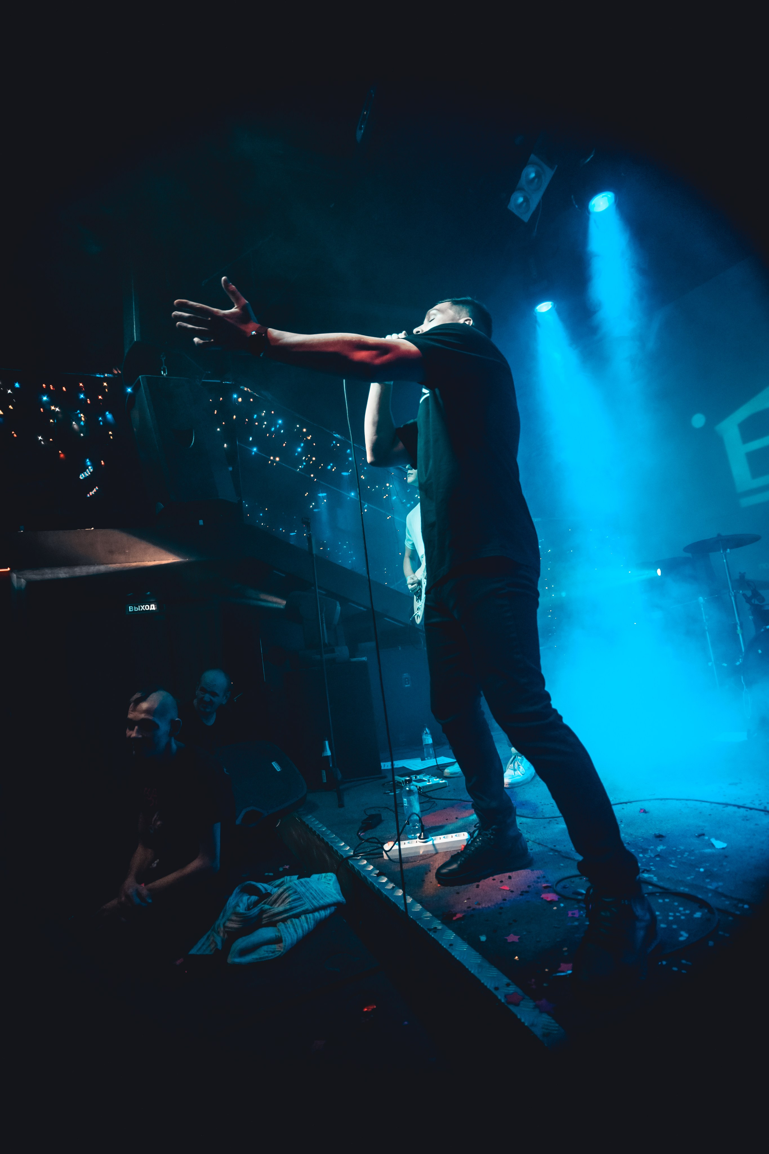 Ex-позиция. Рок-ёлка, клуб-галерея Эрмитаж. 21.12.2024. Фотограф Регина Крикунова г. Красноярск