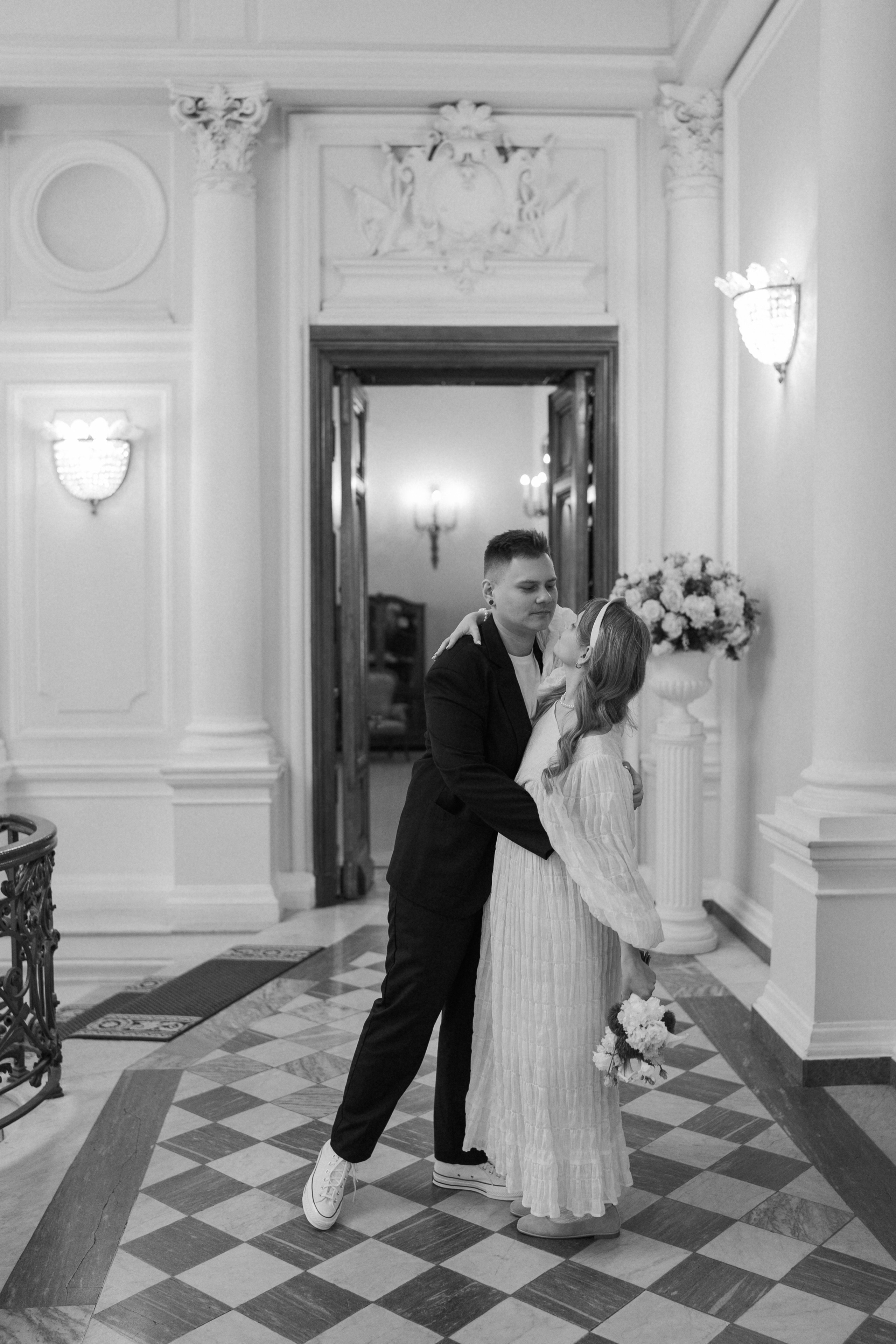 Любовь во 2-м Дворце Бракосочетания. Фотограф в Санкт-Петербурге — Лучина Екатерина