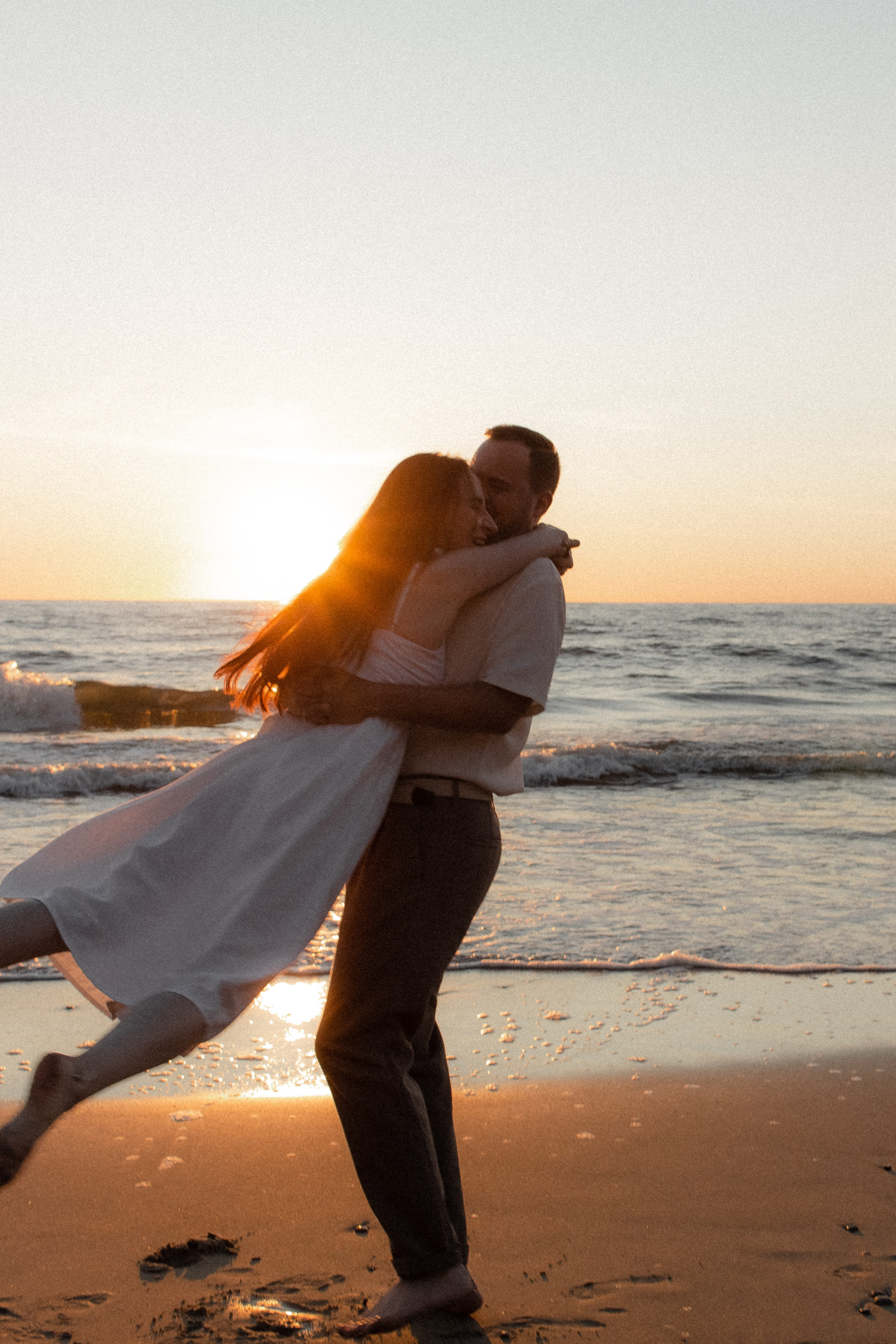 Киношная парная фотосессия на море в Калининграде / Донское. Портретный фотограф в Калининграде Рита Холодова