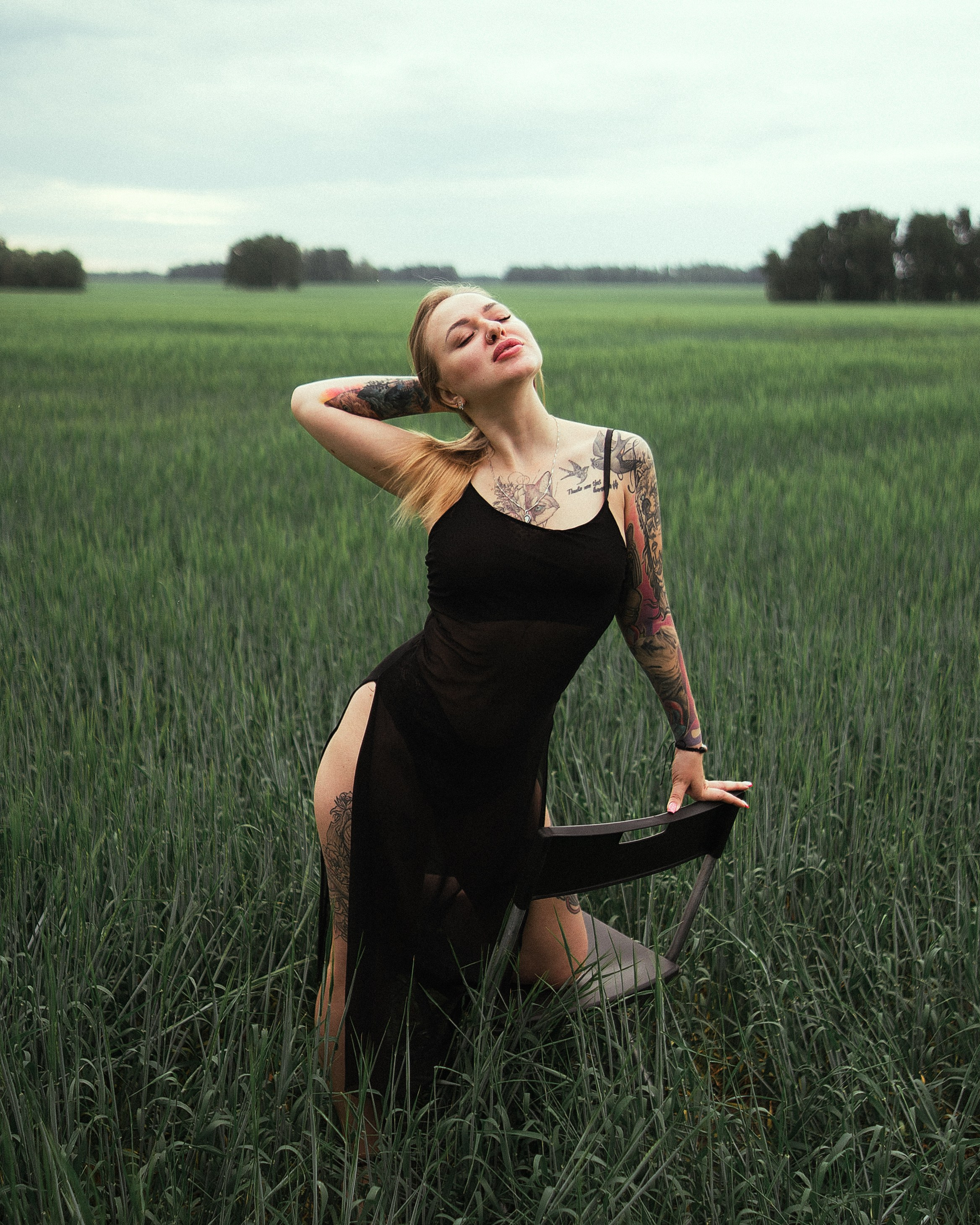 Фотосессия на улице для Оксаны в Новосибирске. Фотограф в Новосибирске Владислав Унтерберг