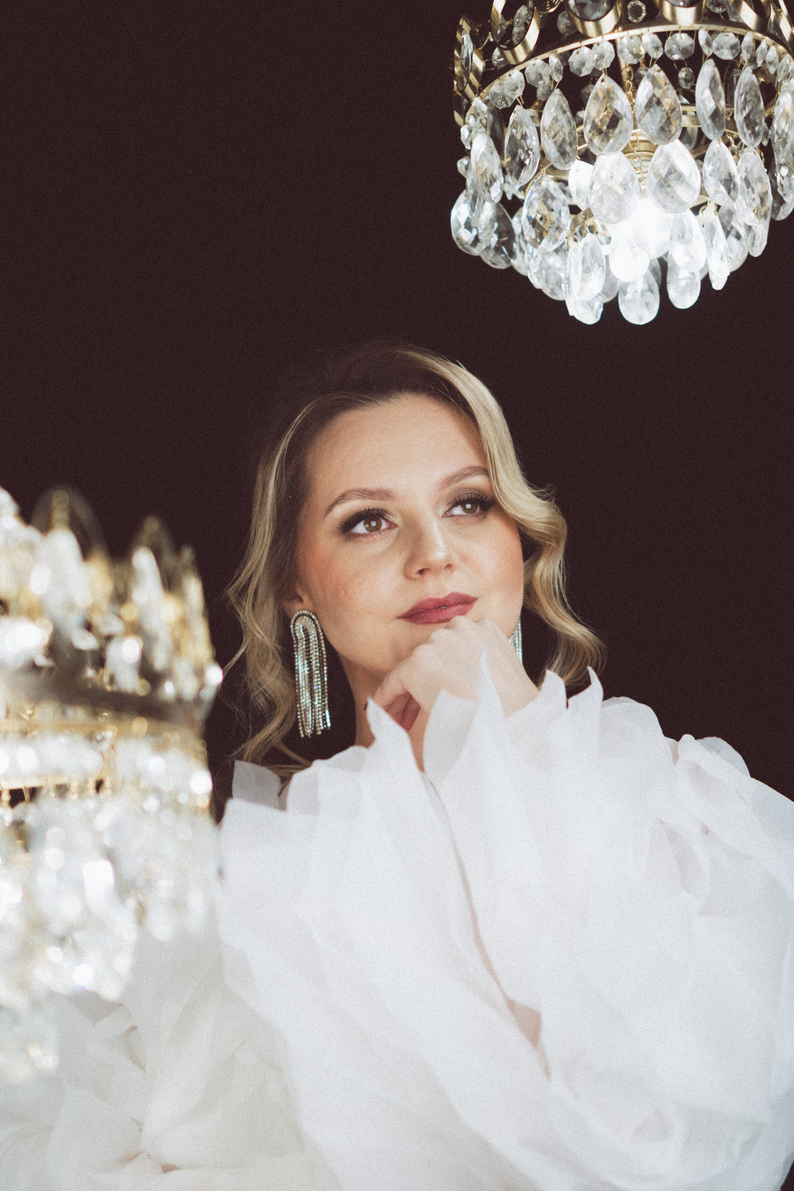 НОВОГОДНЯЯ ФОТОСЕСИИЯ В СТУДИИ ДЛЯ ДЕВУШКИ И ПРОГУЛКА ПО ЧЕРНЫШЕВСКОЙ. Профессиональный фотограф, Санкт-Петербург — Виктория Богомолова