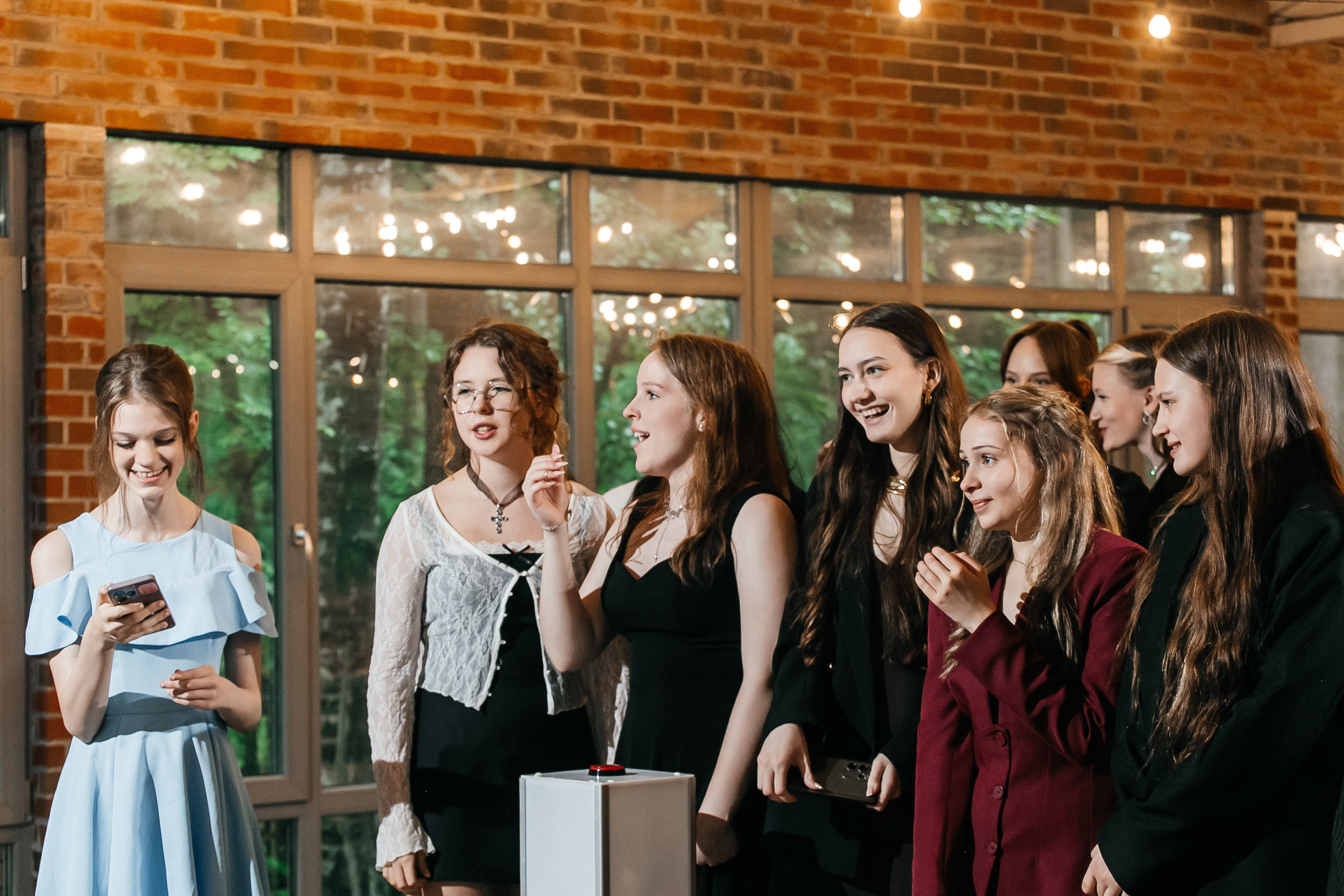 Выпускной 9 класс. Фотограф в Санкт-Петербурге Виктория Безверхая