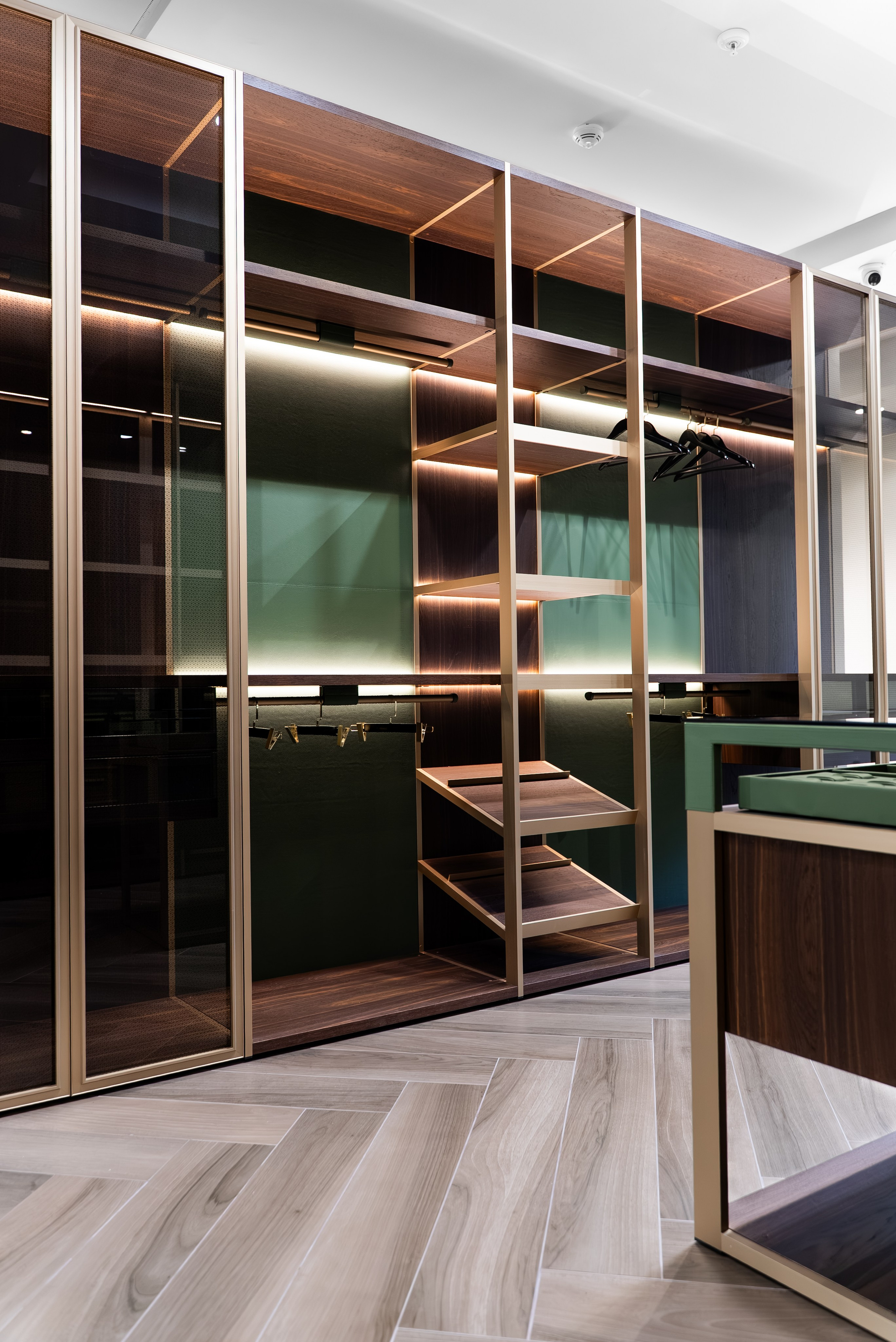 Шоурум WARENDORF. KUSTOV PRODUCTION — профессиональная фотосъёмка в Москве