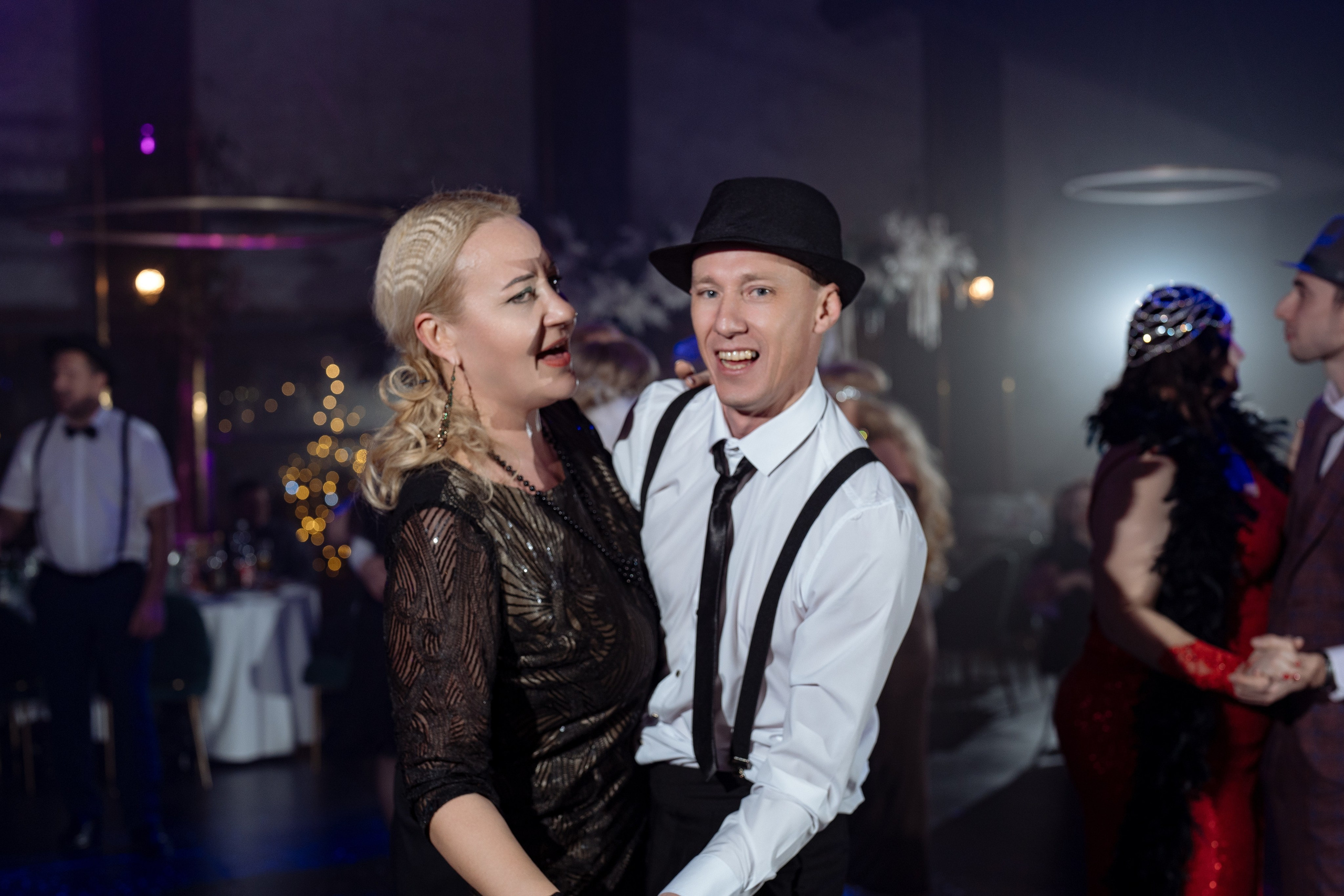 Альбион Тур