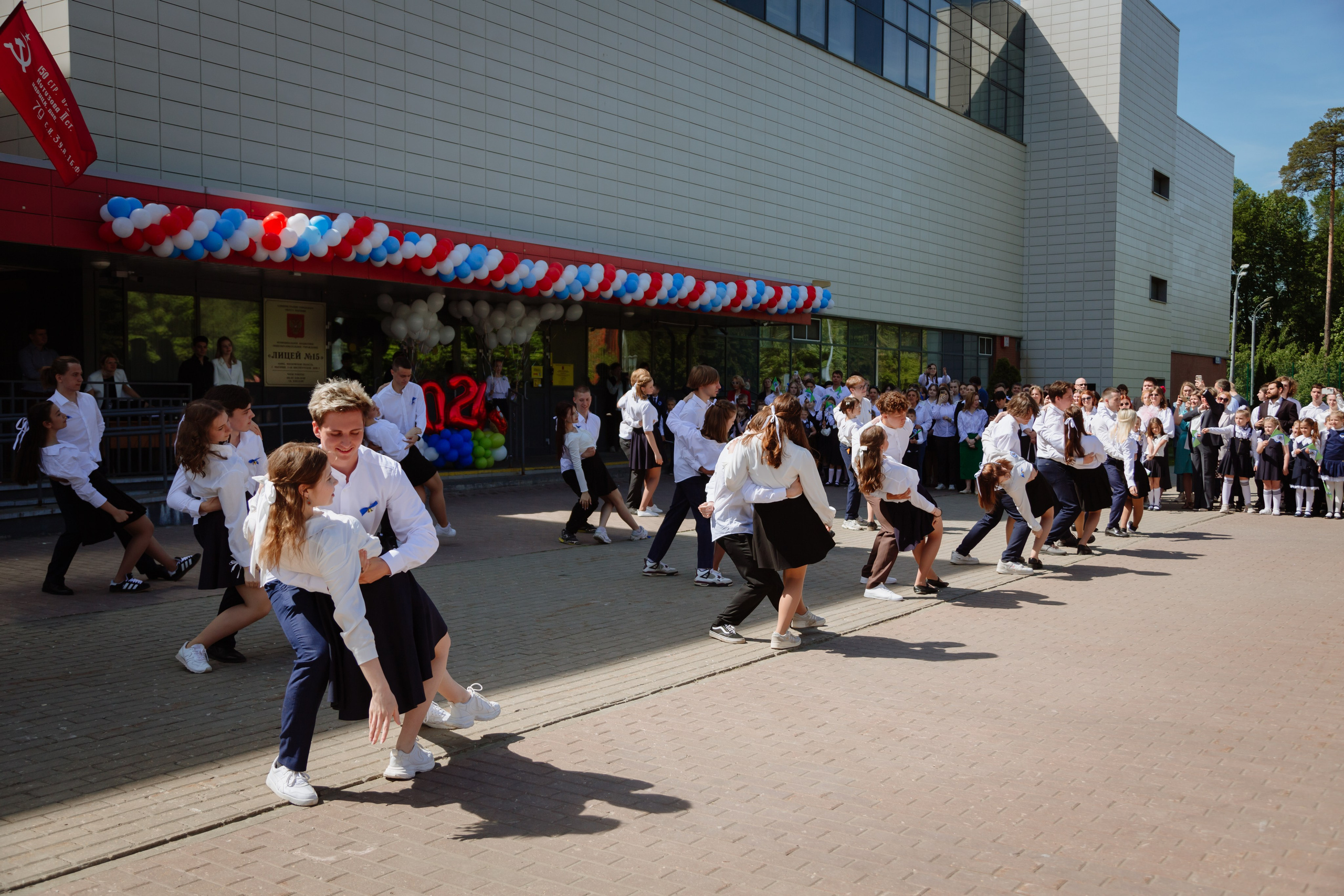 Последний звонок 2024 (2 часа фотосъемки). Профессиональный фотограф Надежда Антонова