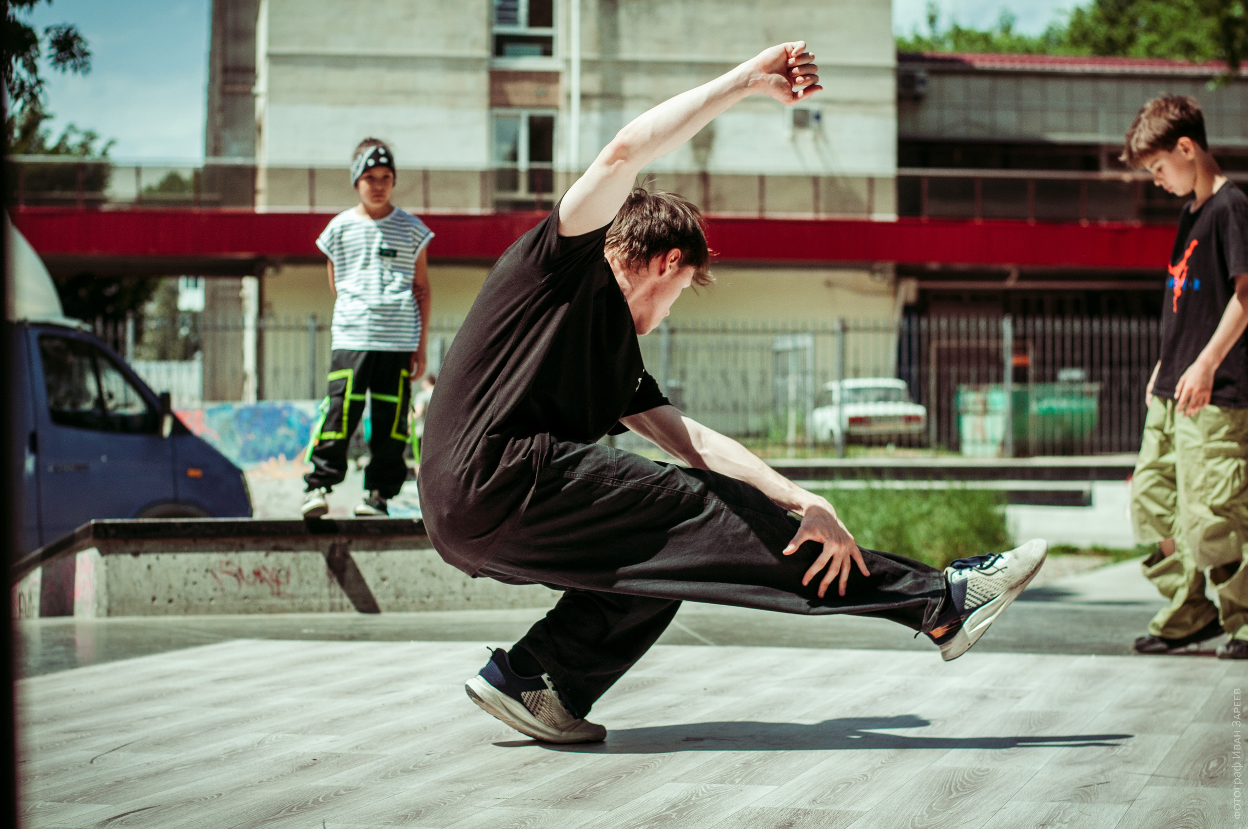 Граффити и брейкинг. Репортажный фотограф в Симферополе Зареев Иван