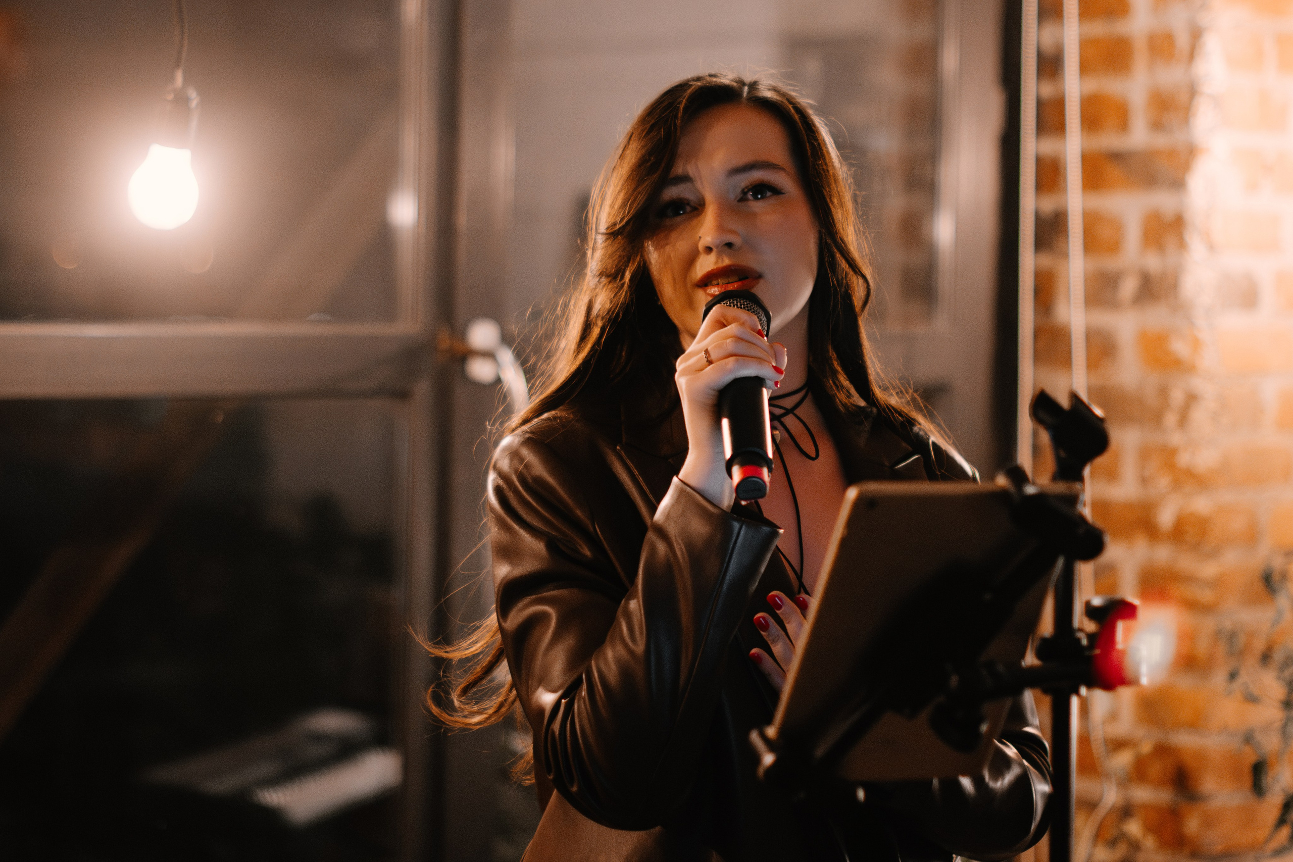 Квартирник MUZOTEKA: «Осенний ДеПесняк». Фотограф в Челябинске Любовь Денисенко