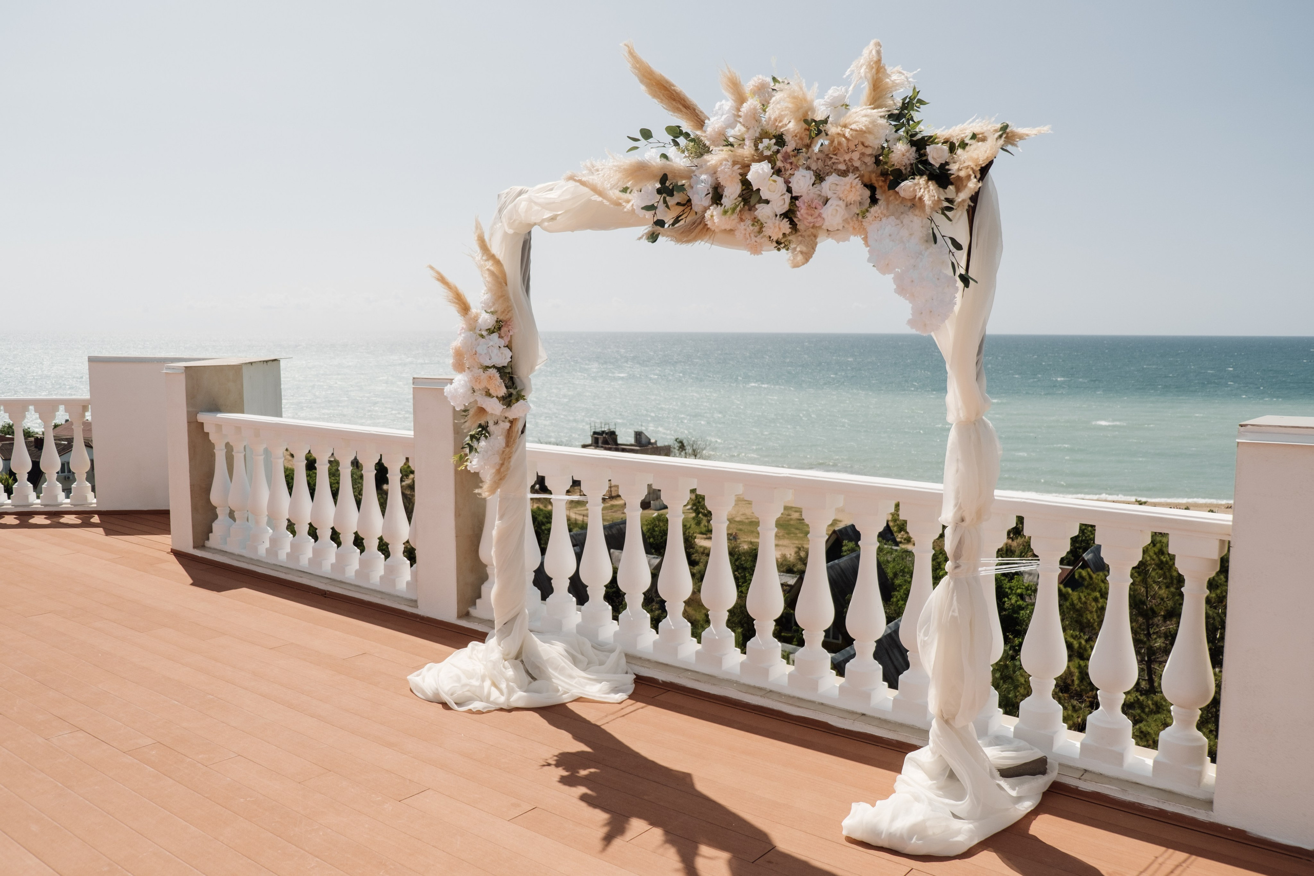 Свадебная фотосессия - выездная регистрация и банкет. Крым. Профессиональная фотосъемка в Крыму. Натуральные эмоции и живые кадры. Забронируйте дату прямо сейчас!