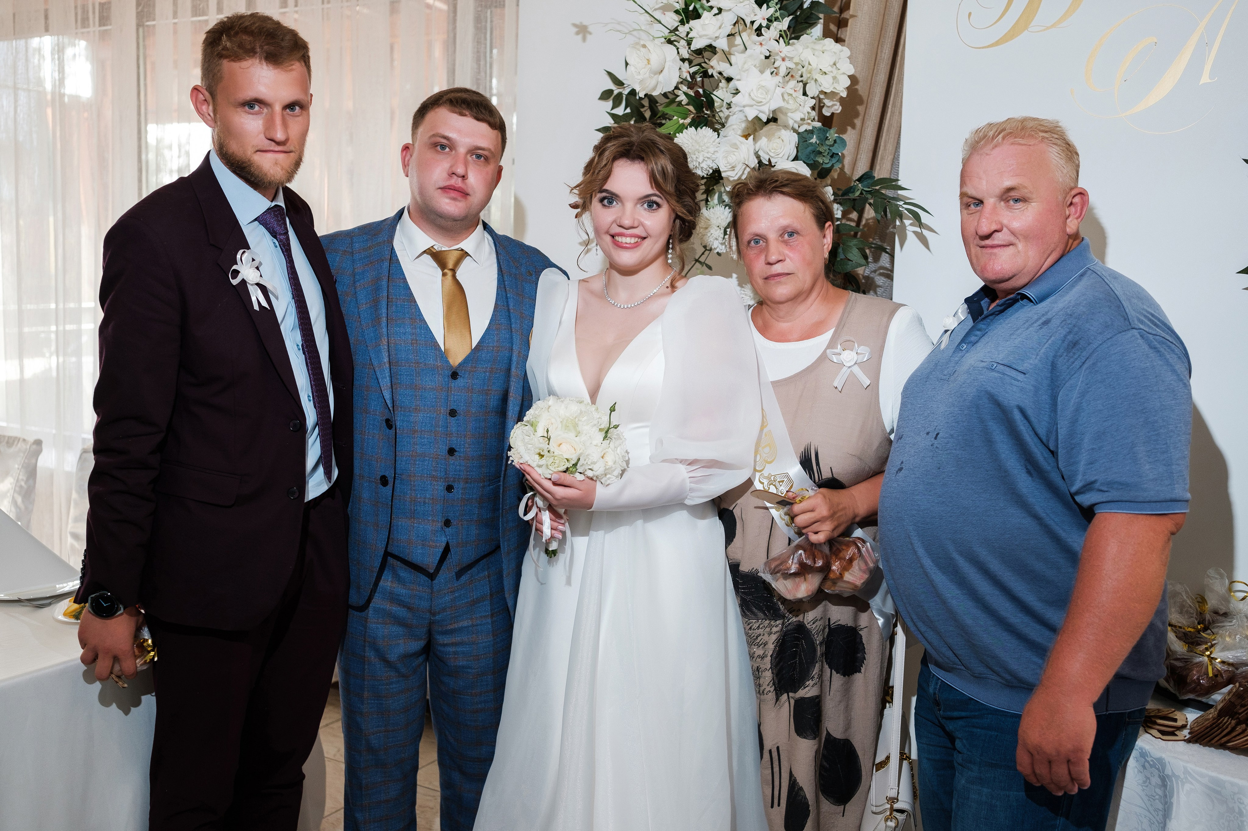 Виктор и Анна. Свадебный фотограф | репортаж | праздники | крещение