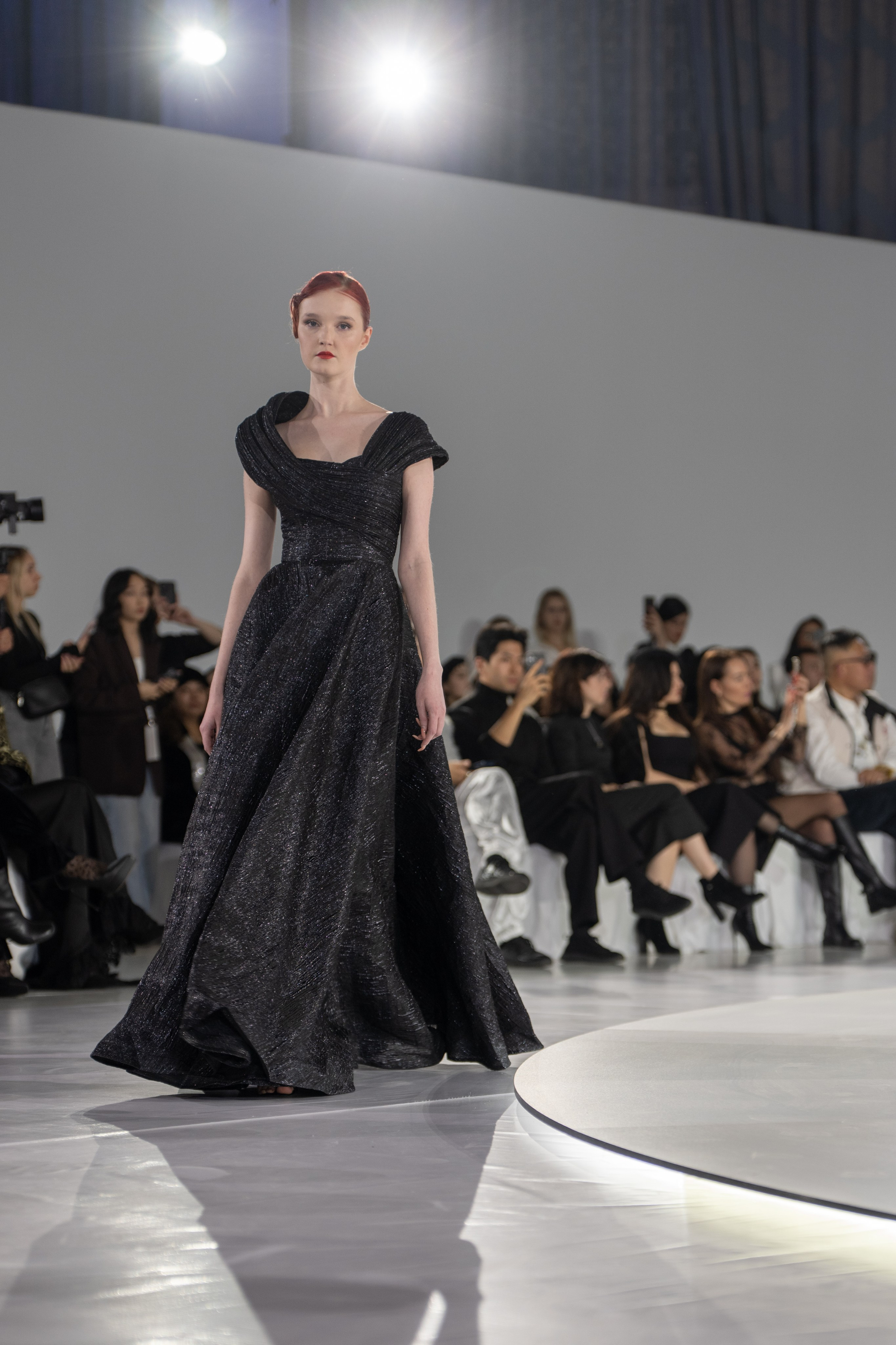 Naiyl Baikuchukov. Сайт Алматинского НЮ АРТ, будуар и фэшн фотографа Дениса Карпенко