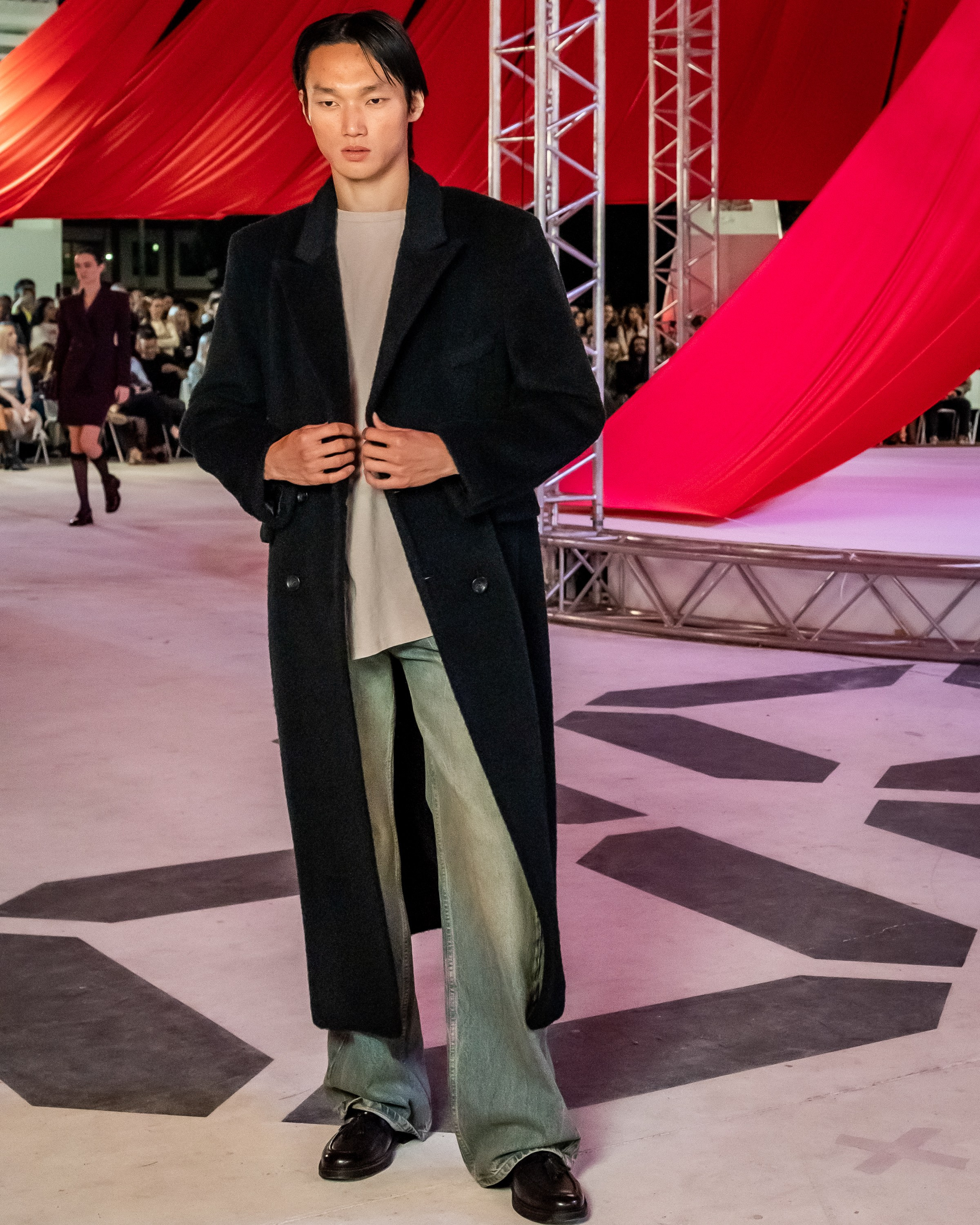 Показ Яндекс-маркет 04.09.2024. Фотосессии и репортаж — Фотограф в Москве — Рина Серёгина