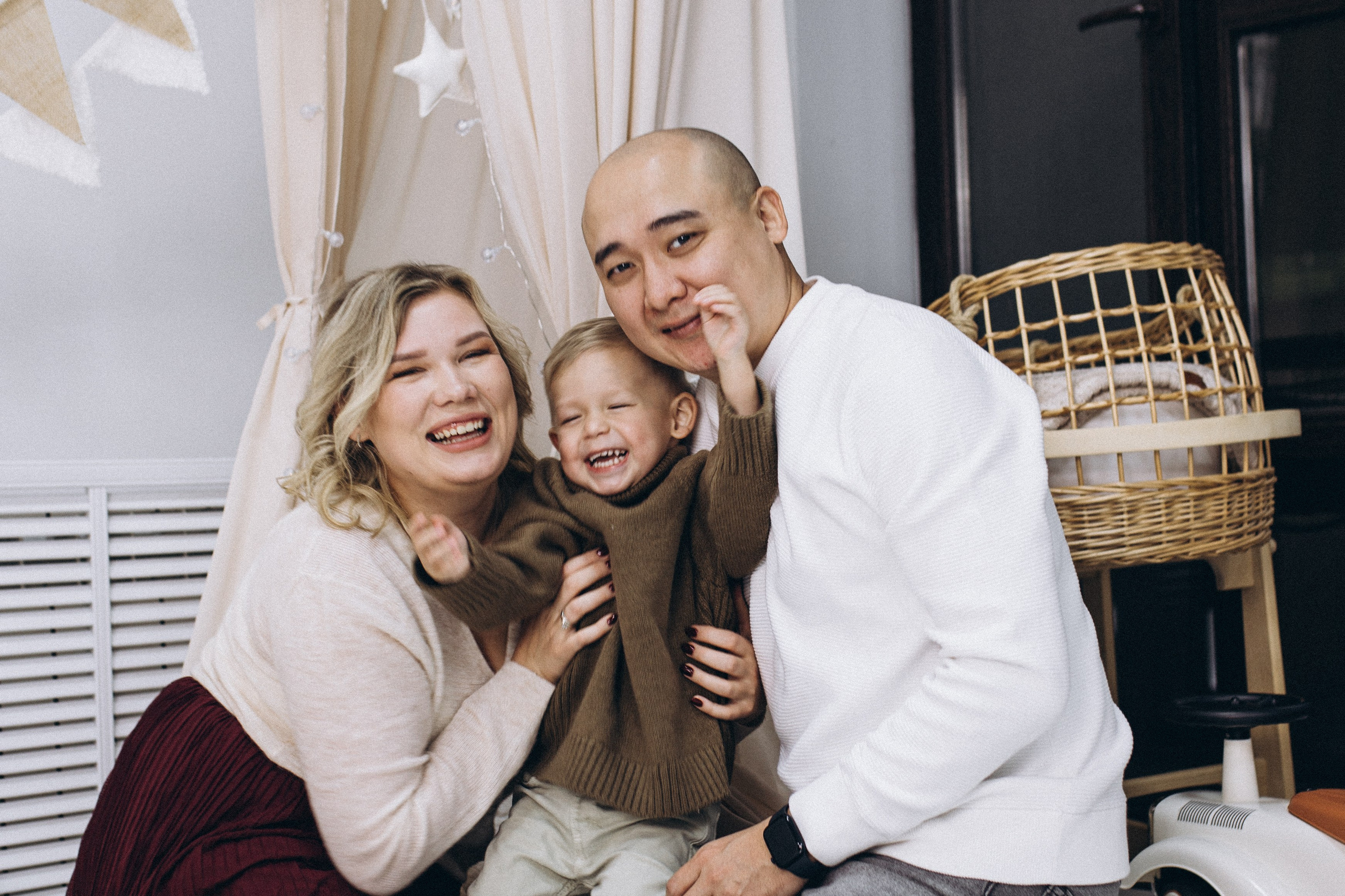 Семейные истории. Свадебный и семейный фотограф в Алматы Laura Dosmann