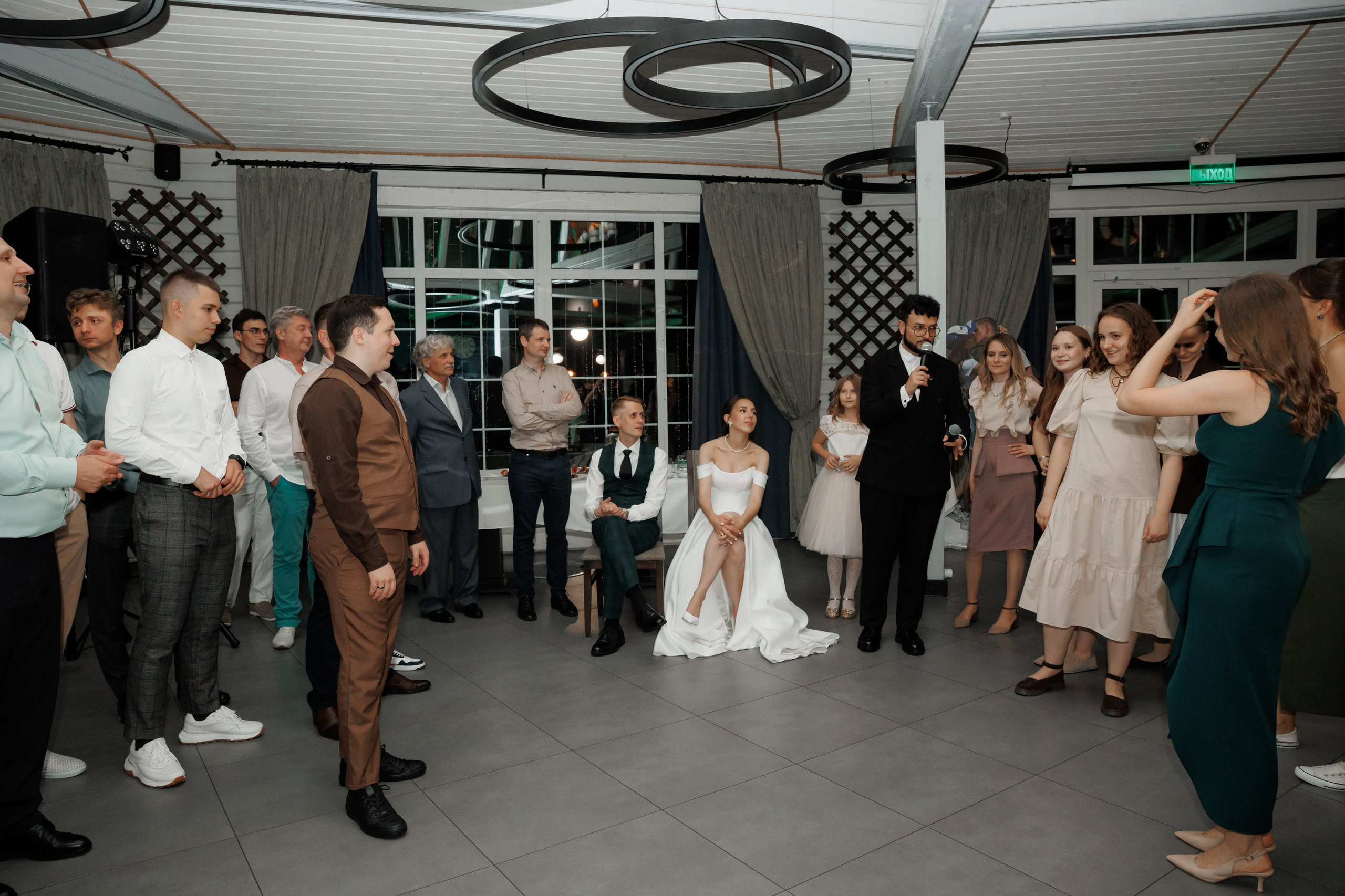 Регистрация в отеле Fish Point, ЗАГС Бутово, прогулка в Остафьево. Свадебный и репортажный фотограф (Москва, Королев и другие)