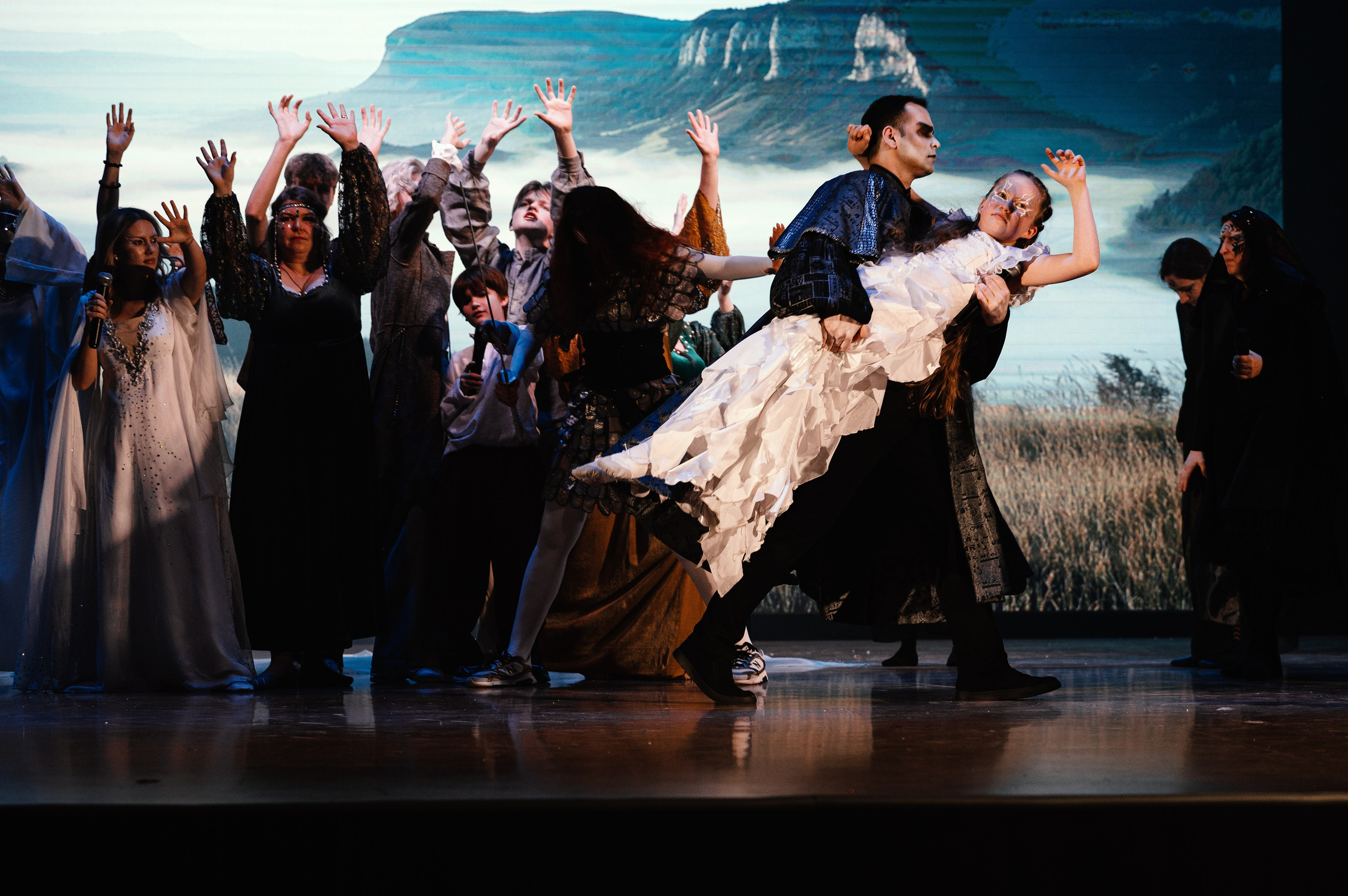 Мюзикл «9 жизней». Профессиональная фотосессия в Краснодаре | Фотограф Денис Труфанов