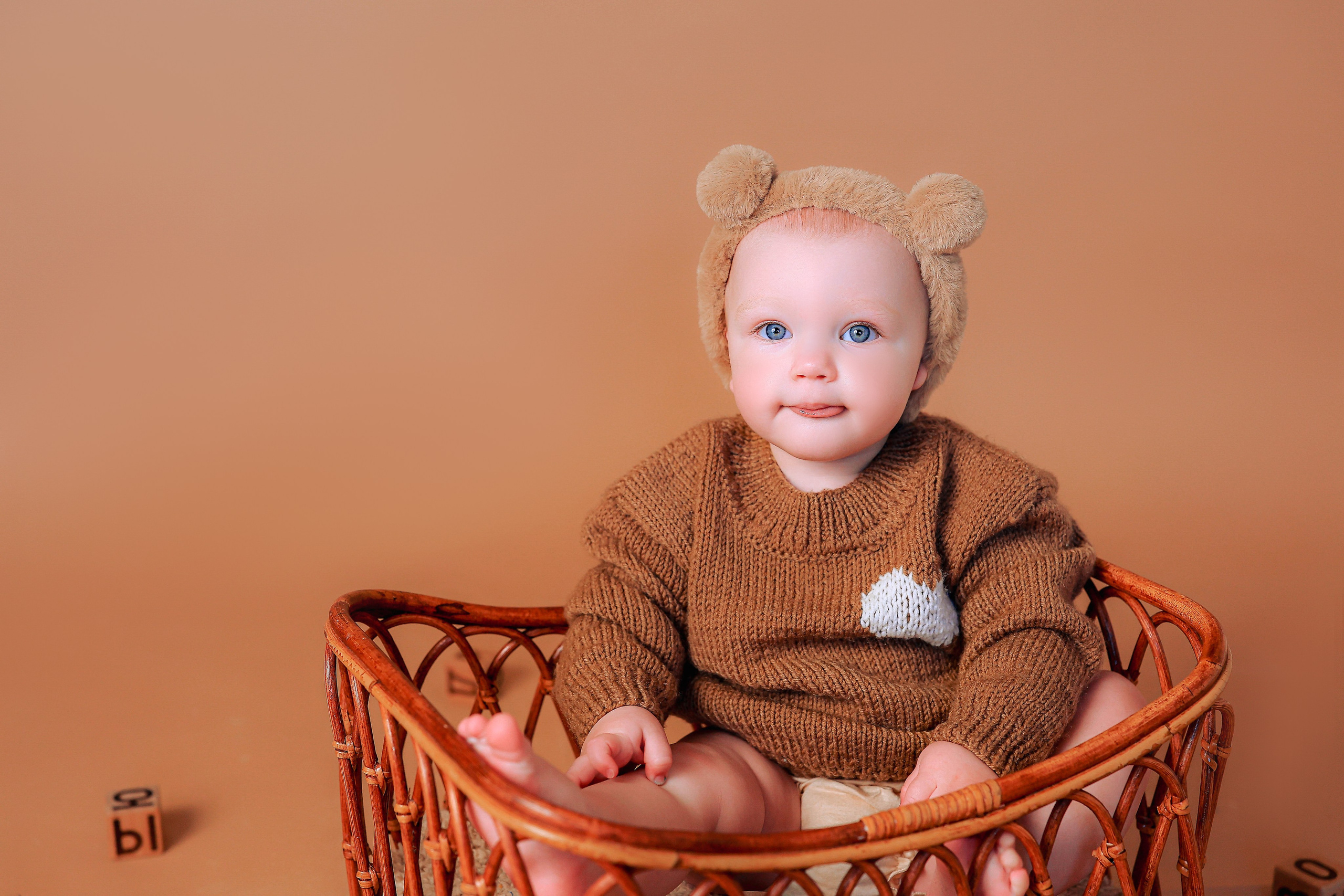 Малышки Антураж