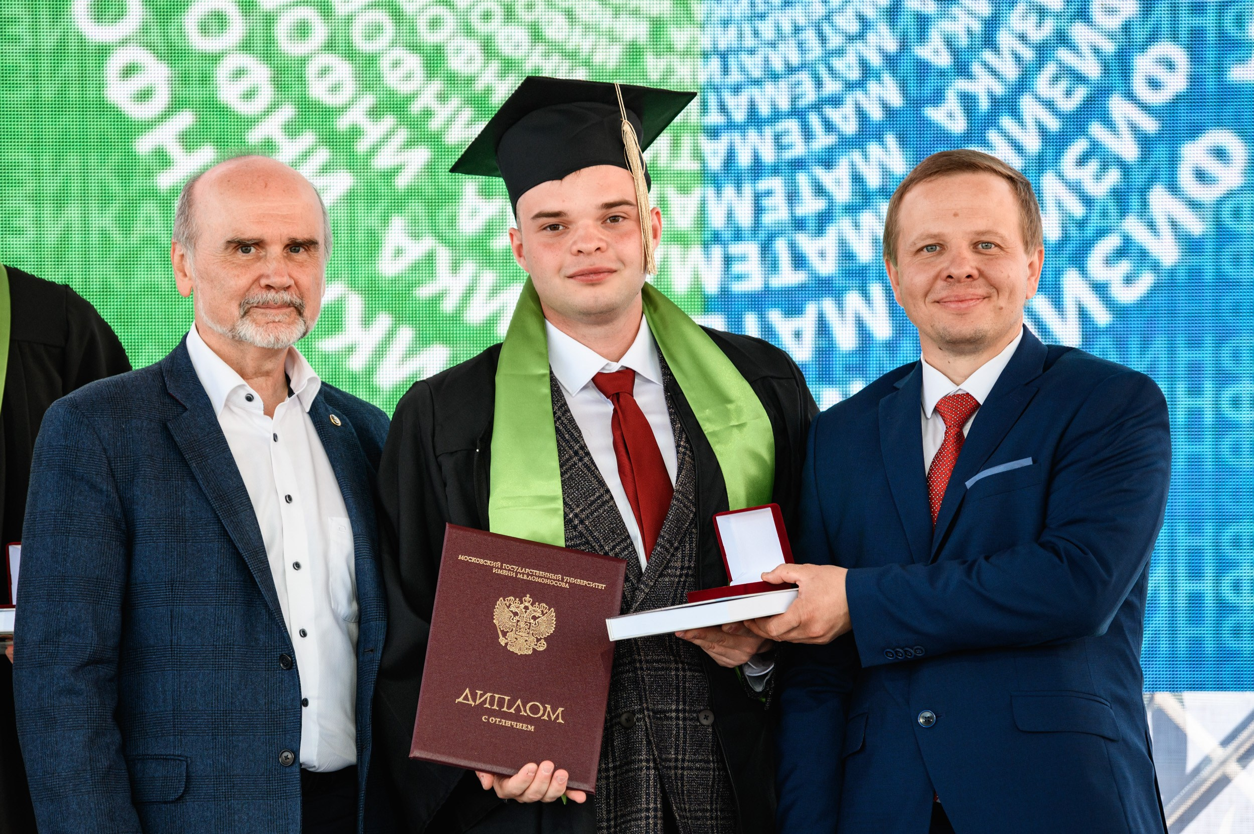 Выпускной МГУ. Фотограф Захваткин Роман