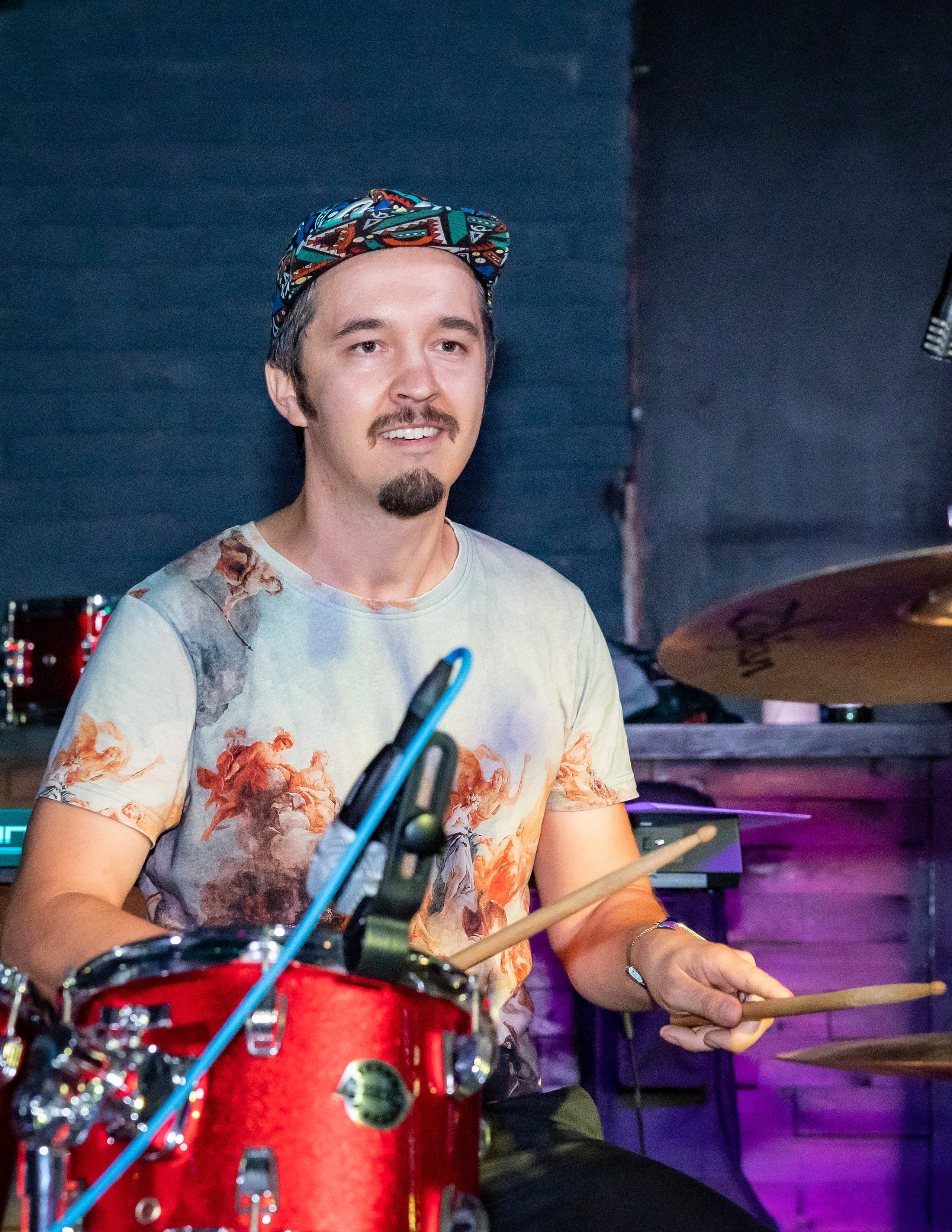 Концерт «Не Школа Барабанов» в Клубе «SOVA». Фотограф Владимир Охрименко