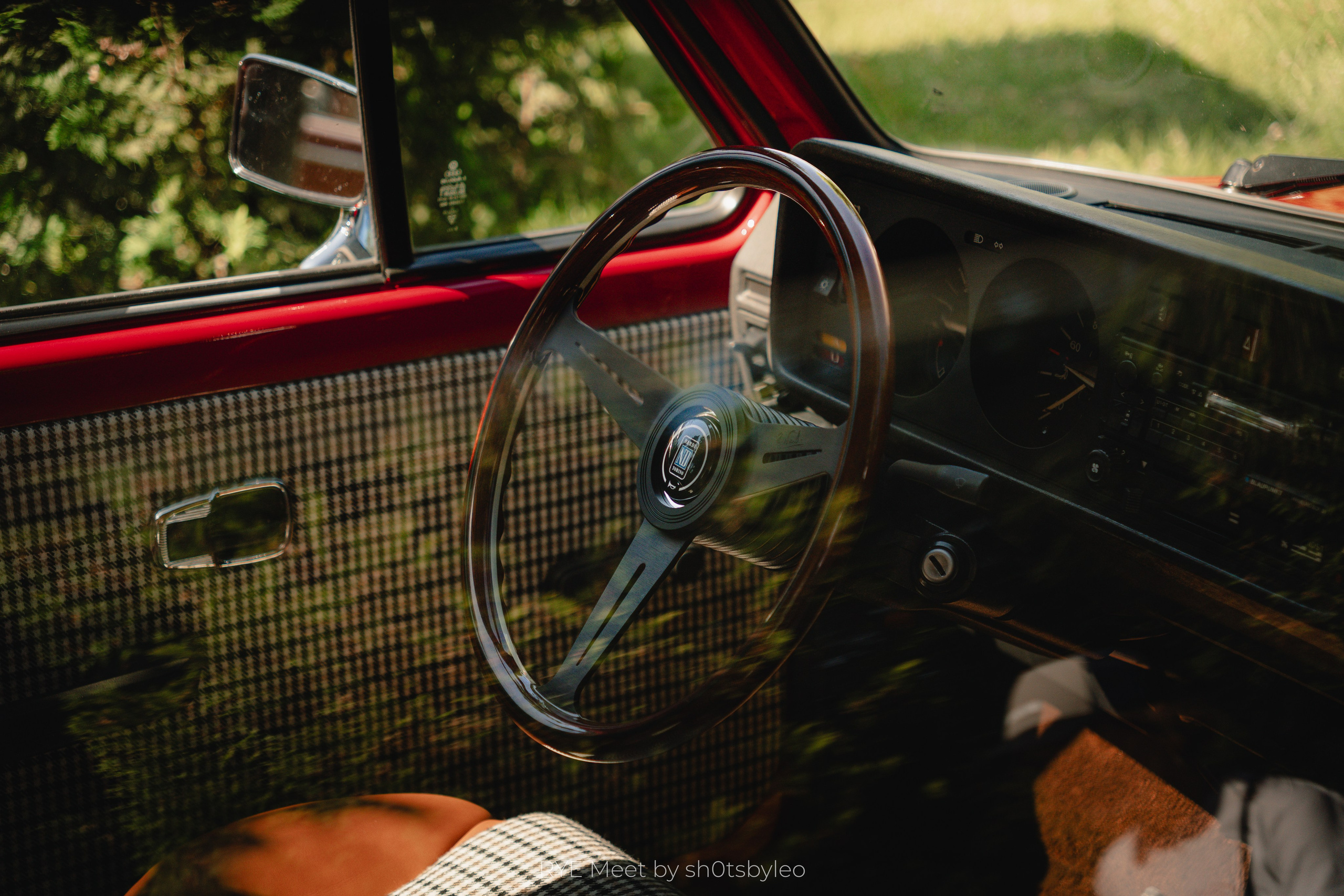 Масштабный летний фестиваль RYE Meet — встреча клуба любителей автомобилей старше 25-лет. Автомобильный фотограф Антон Цырулев