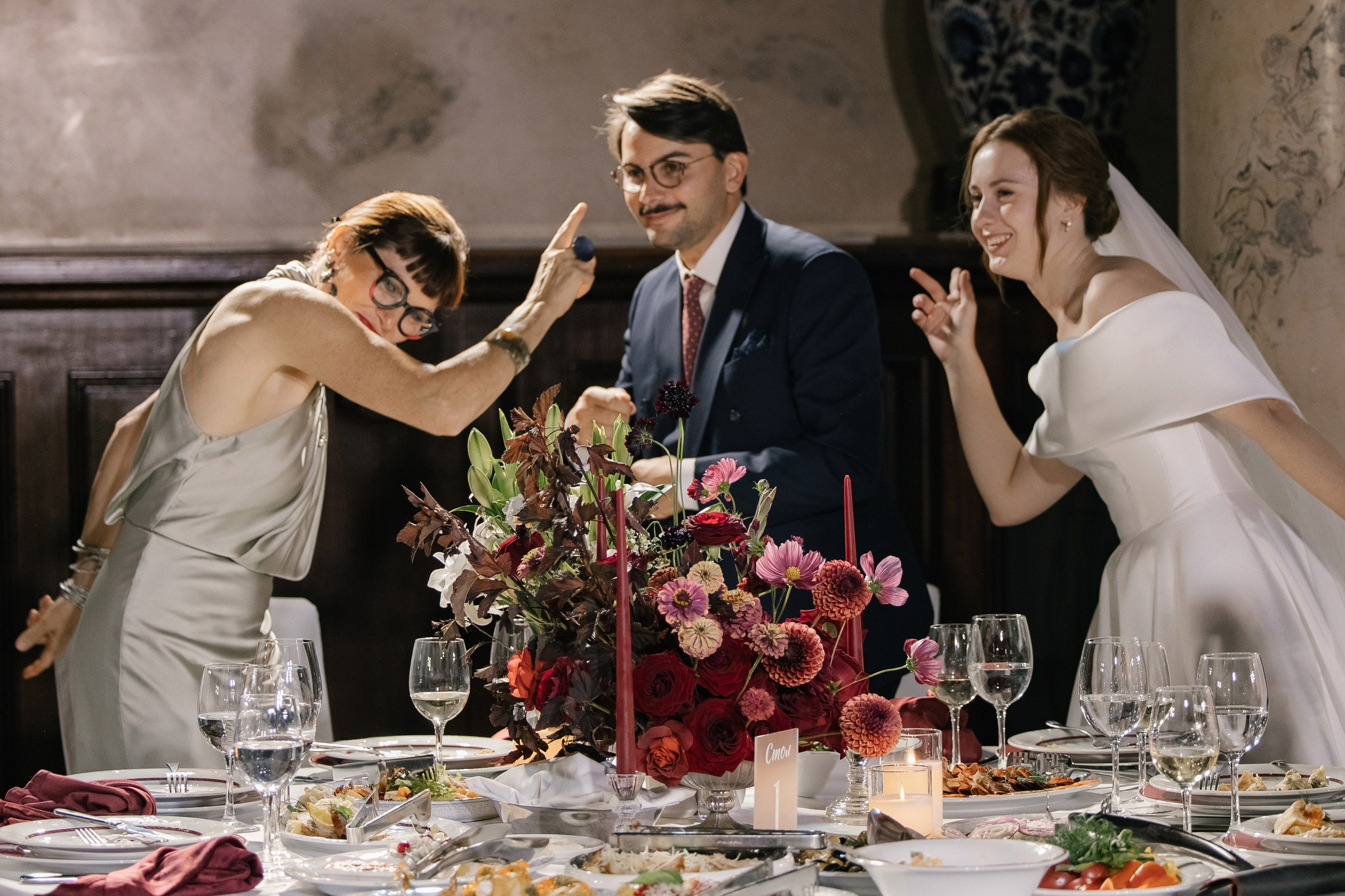 Свадебный банкет в отеле Хилтон Москва Ленинградская. Свадебный фотограф Москва