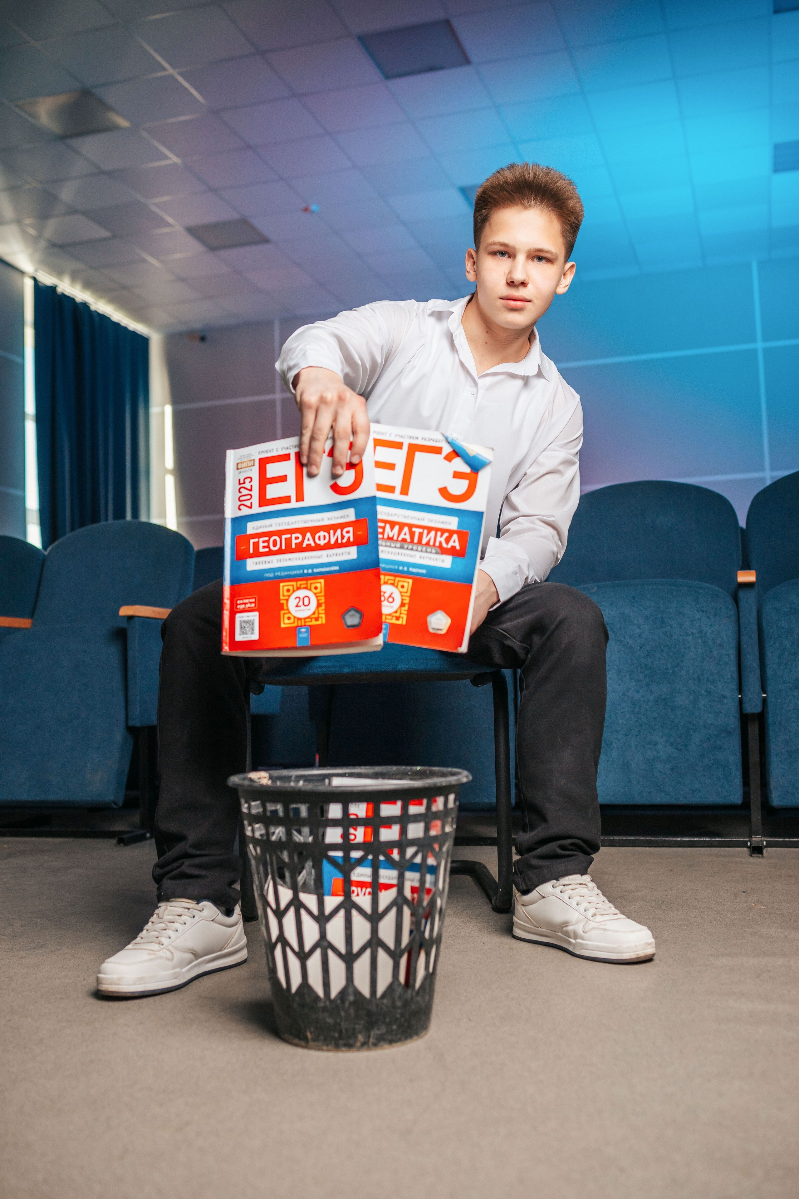 Студия школьной фотографии в Твери. Выпускные альбомы в Твери